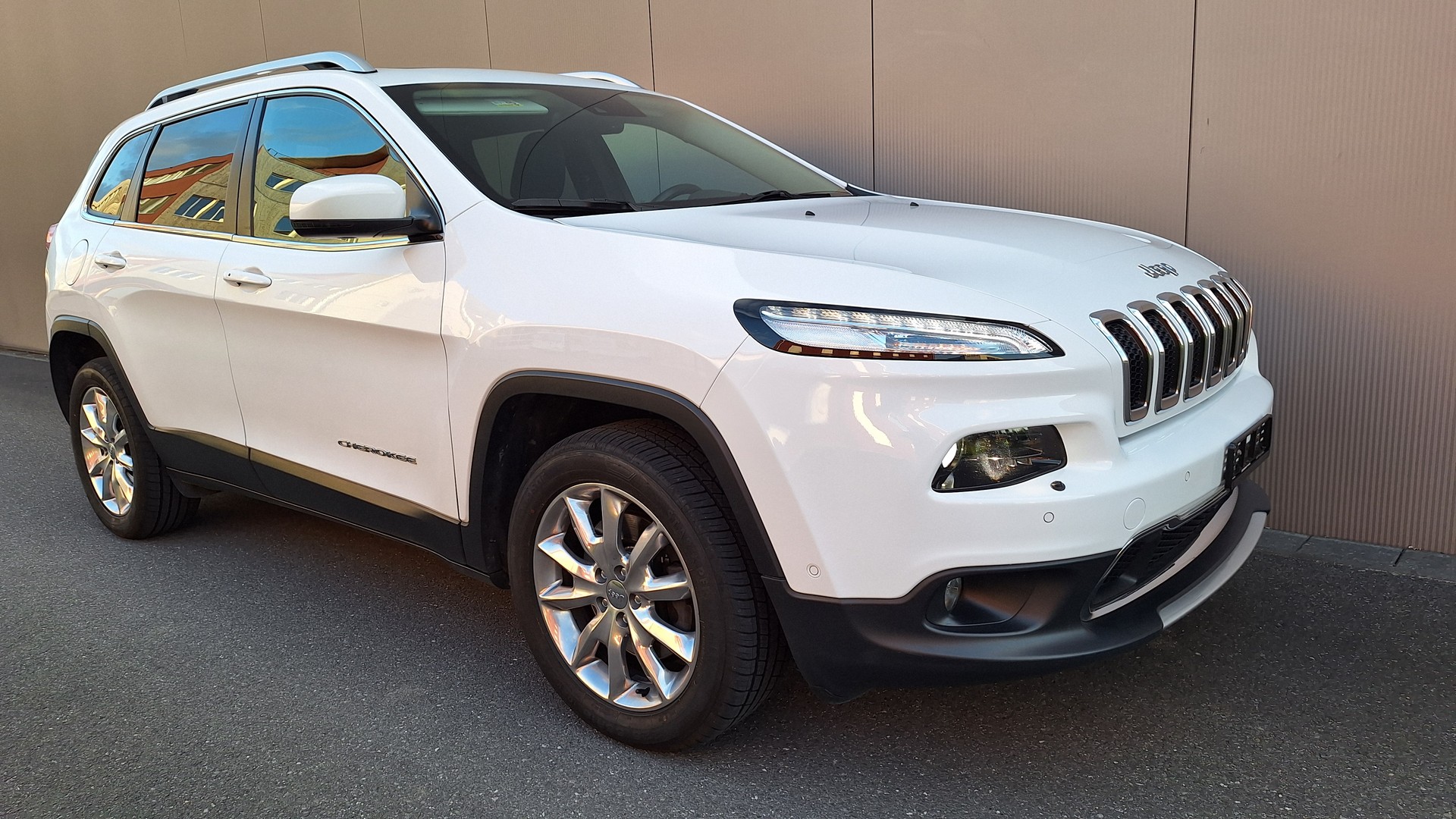 JEEP 3.2 V6 Limited AWD-image-3