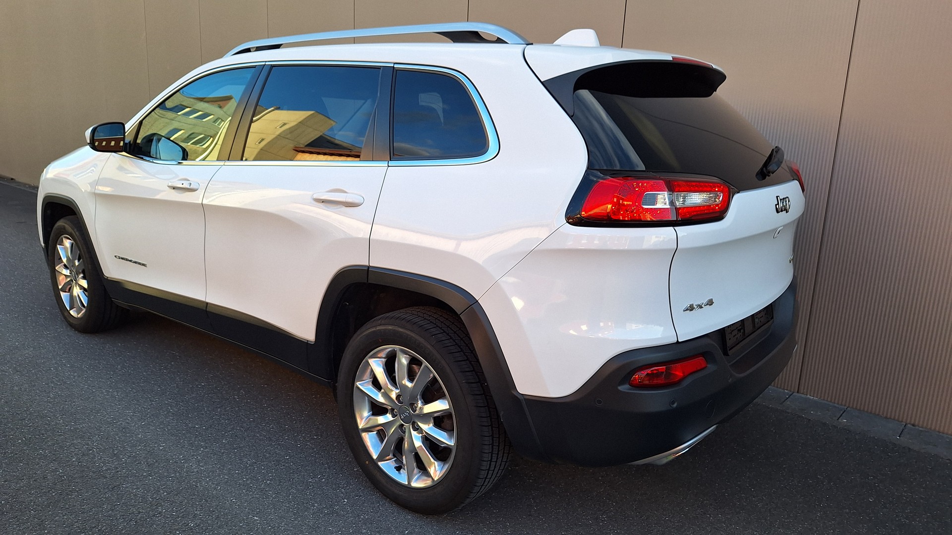 JEEP 3.2 V6 Limited AWD-image-5