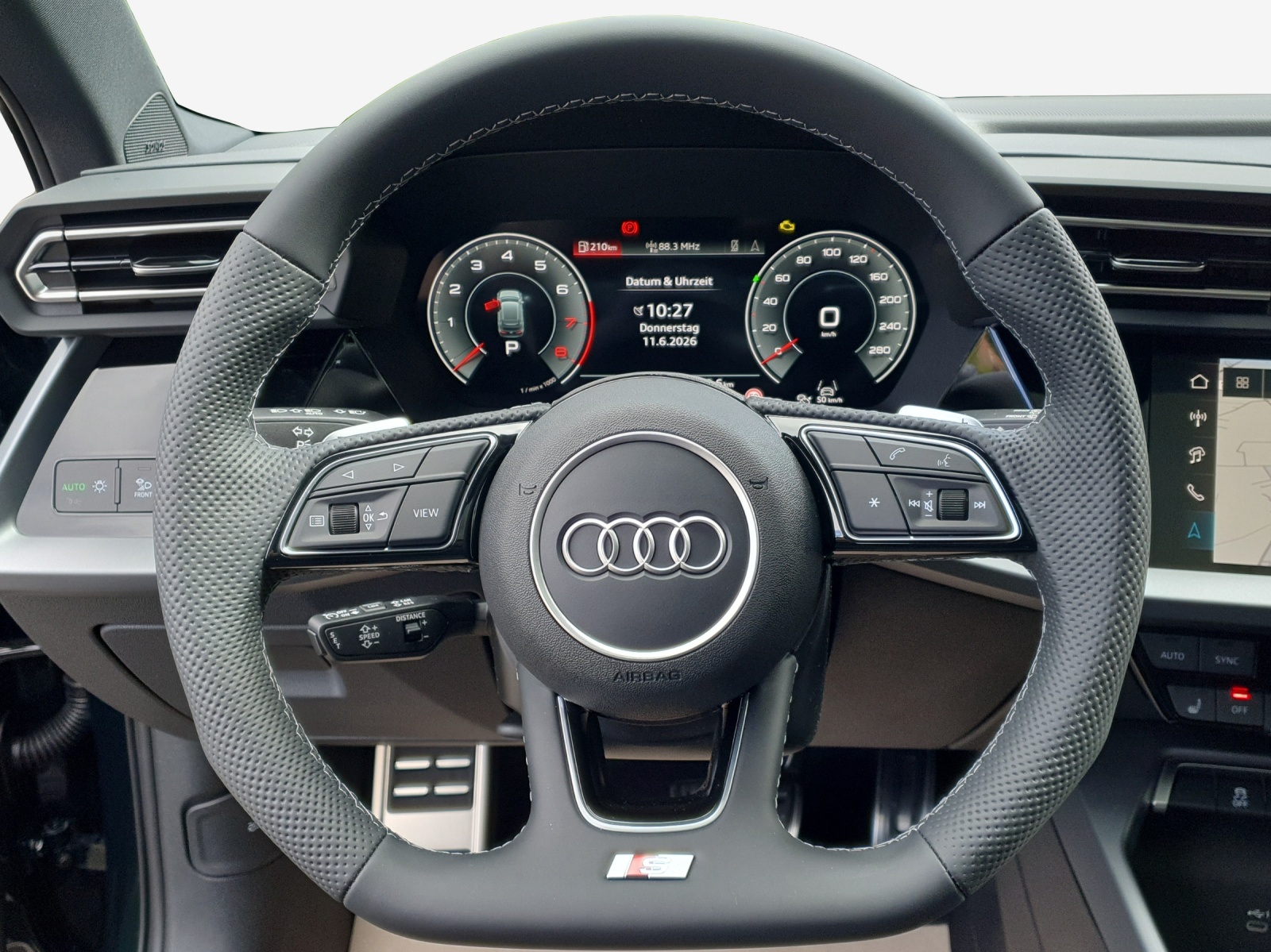 AUDI A3 Sportback TFSI 110 kW S line Attraction S tronic-image-9