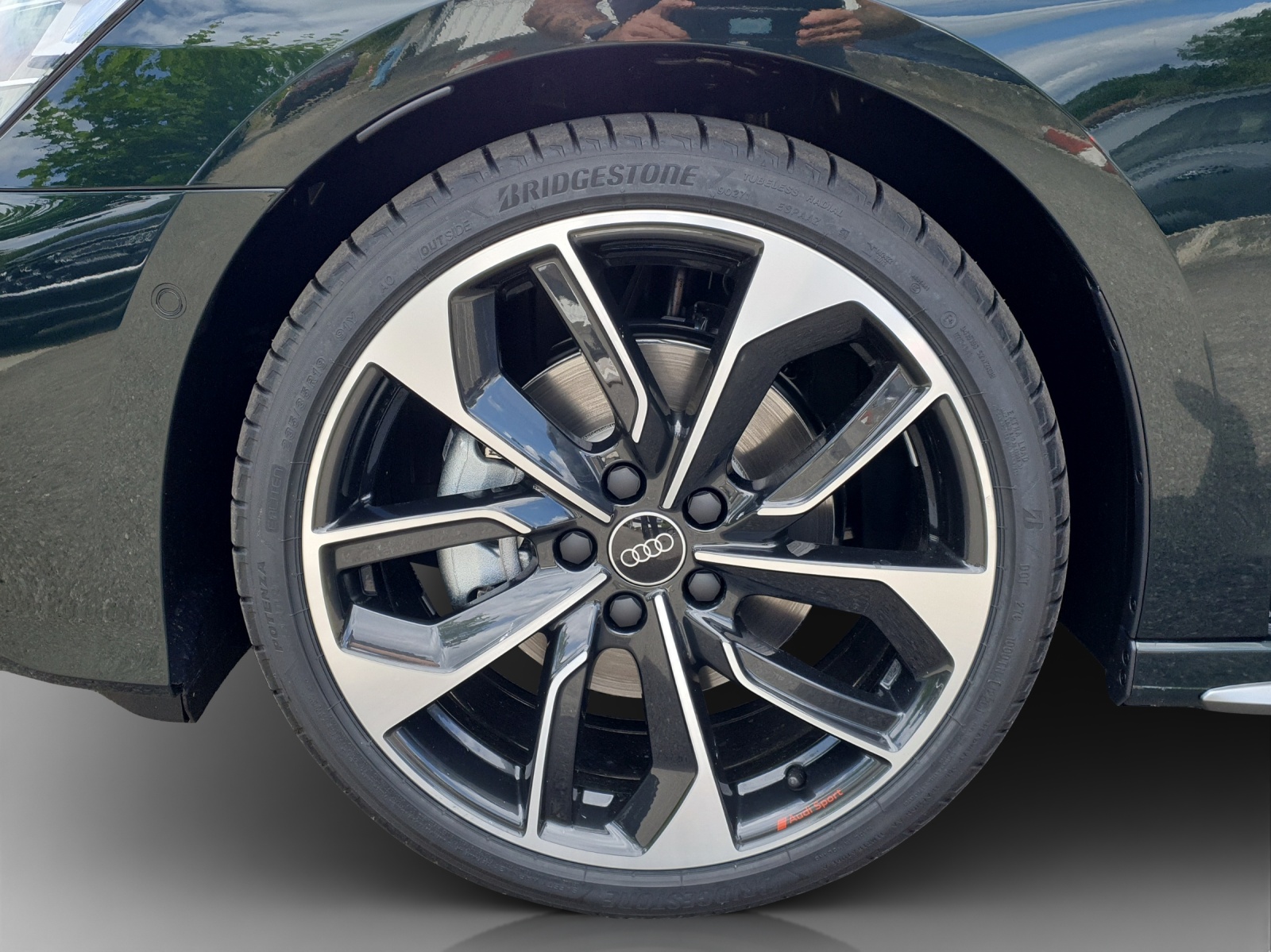 AUDI A3 Sportback TFSI 110 kW S line Attraction S tronic-image-13