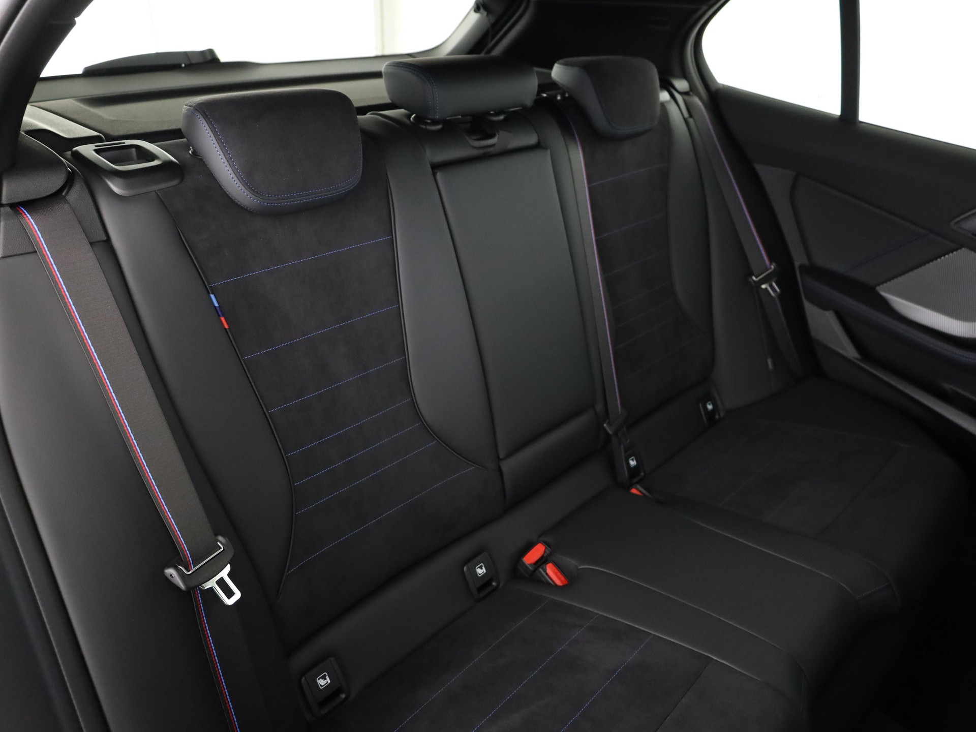 BMW M135i xDrive-image-16