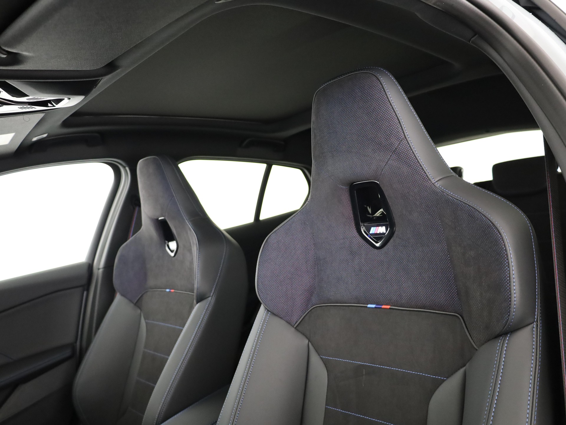 BMW M135i xDrive-image-14