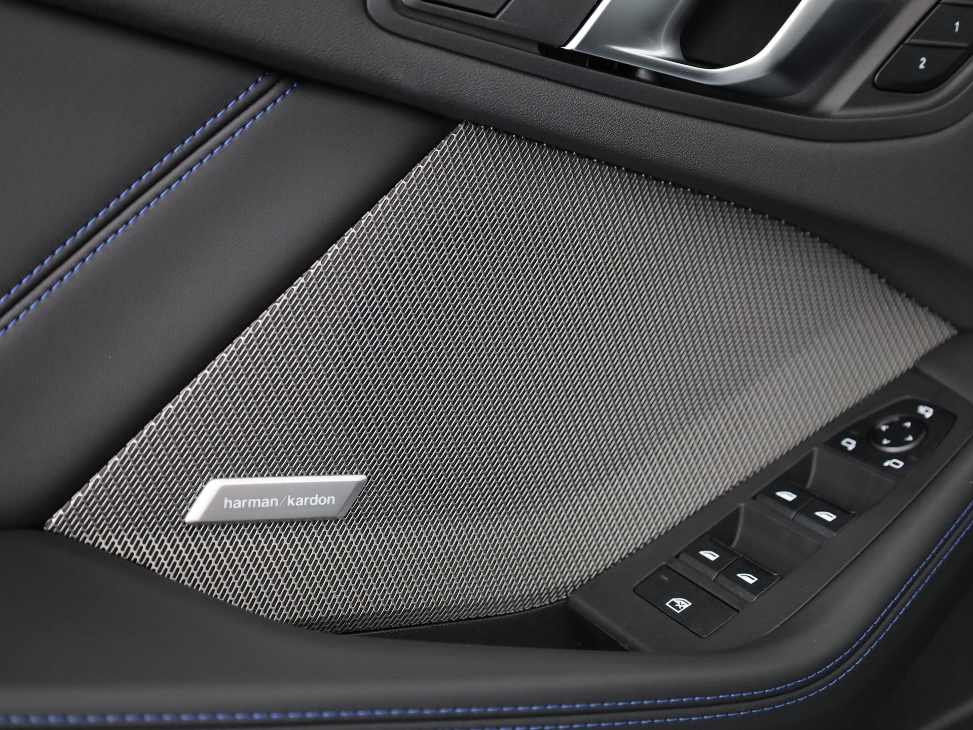 BMW M135i xDrive-image-11