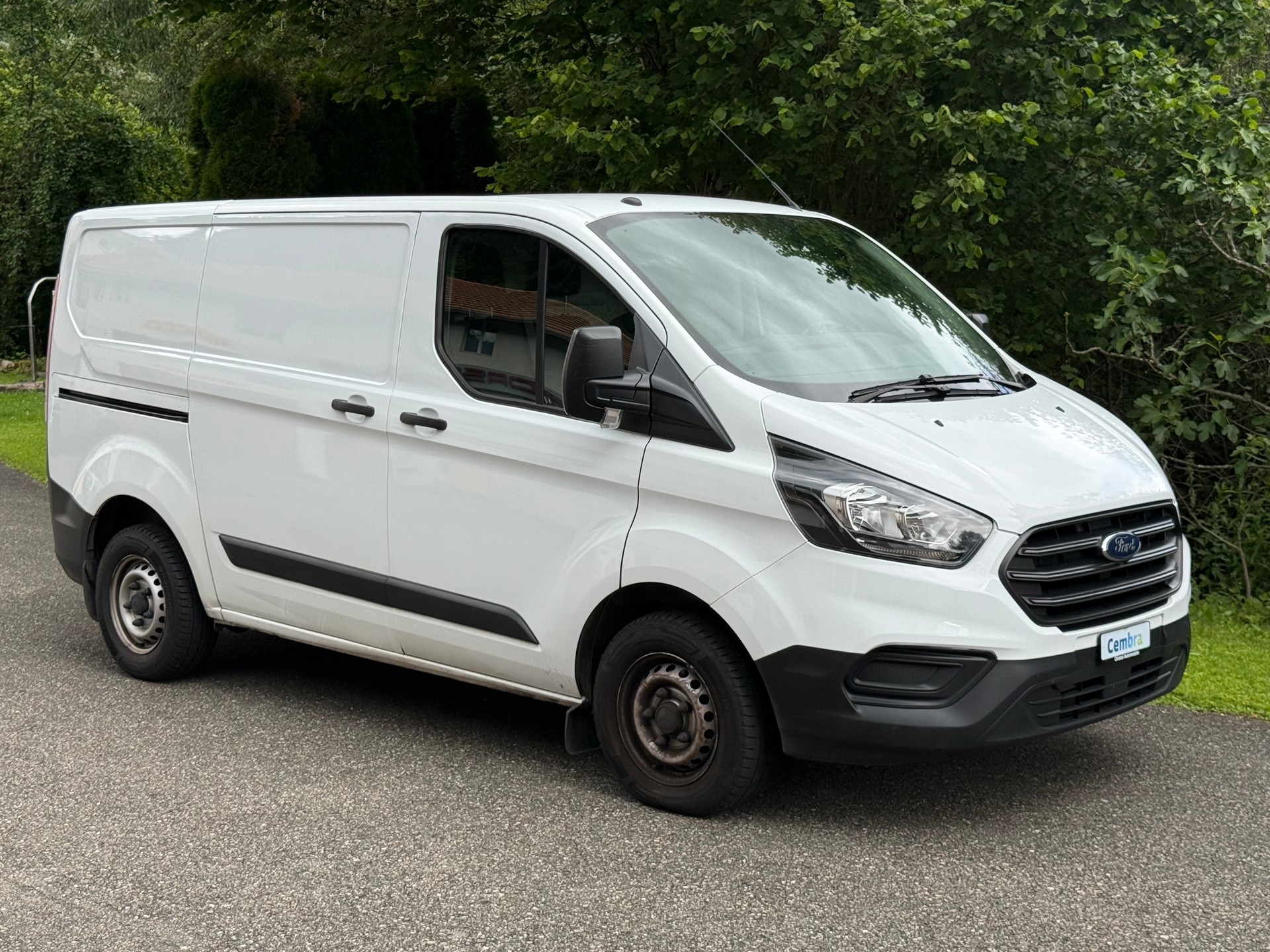 FORD TRANSIT CUSTOM L1-image-4