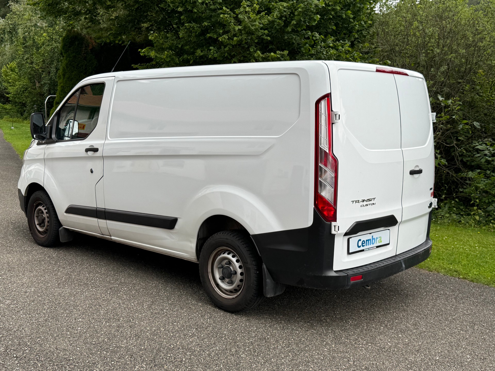 FORD TRANSIT CUSTOM L1-image-2