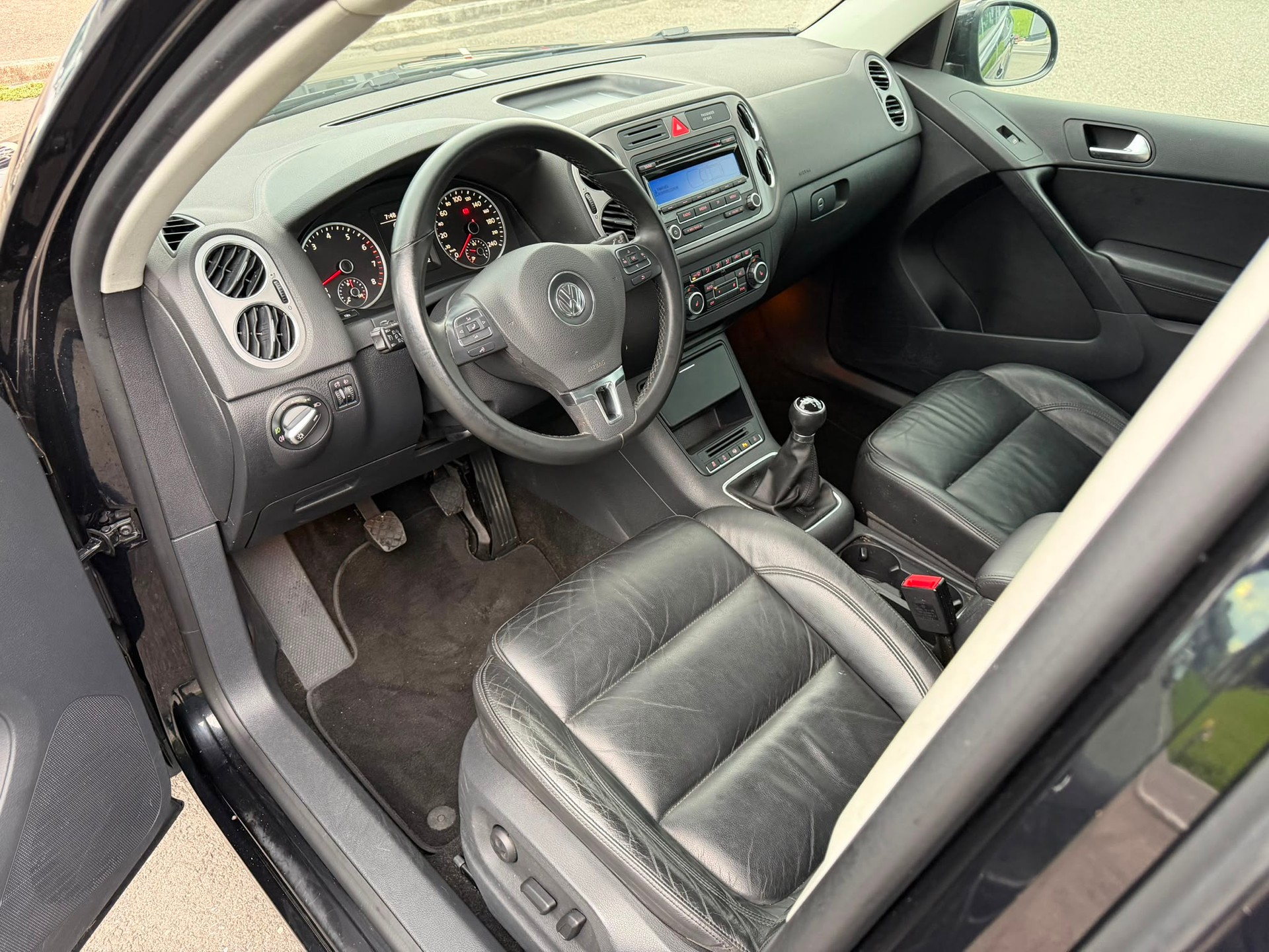 VW Tiguan 1.4 TSI BlueMotion Value 4x2-image-5