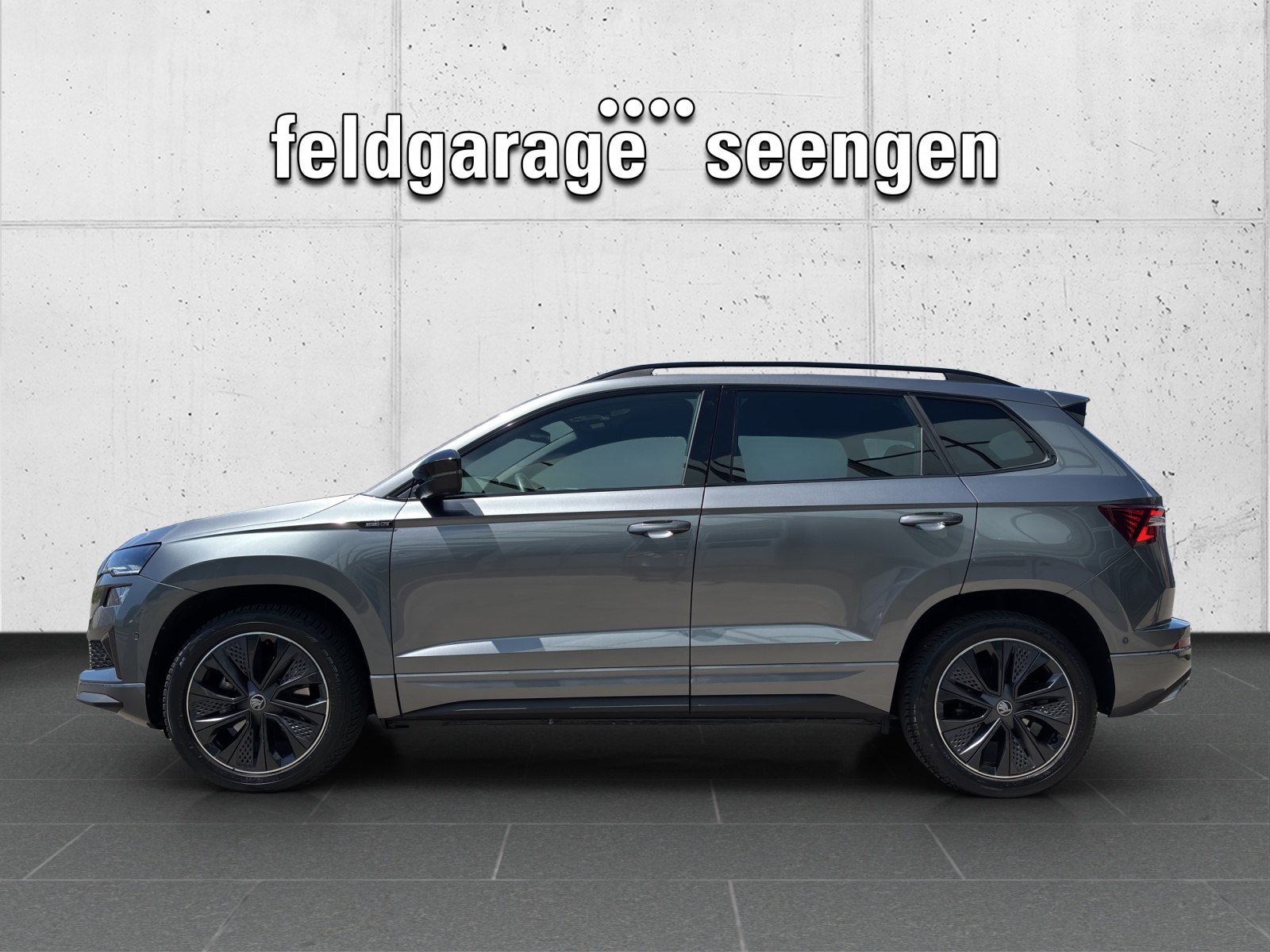 SKODA New Karoq 2.0 TSI SportLine 4x4 DSG mit AHK, Lederausstattung & fortl. Werksgarantie-showroom-element-1