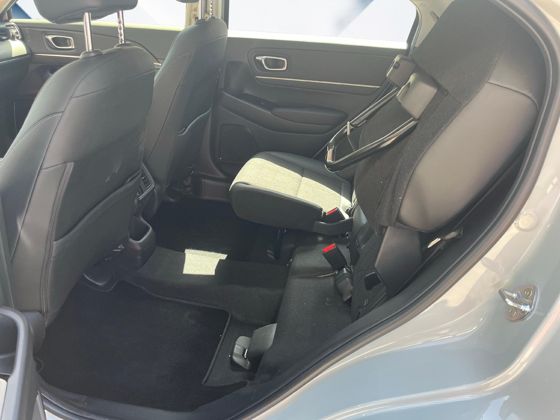 HONDA HR-V 1.5 i-MMD Advance Vollhybrid-image-12