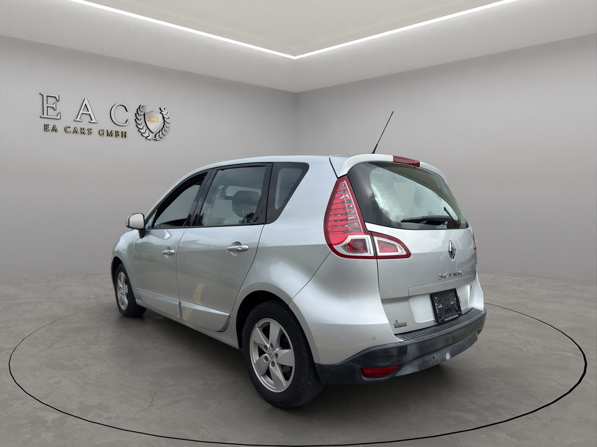 RENAULT Scénic 1.4 16V Turbo Privilège-image-2