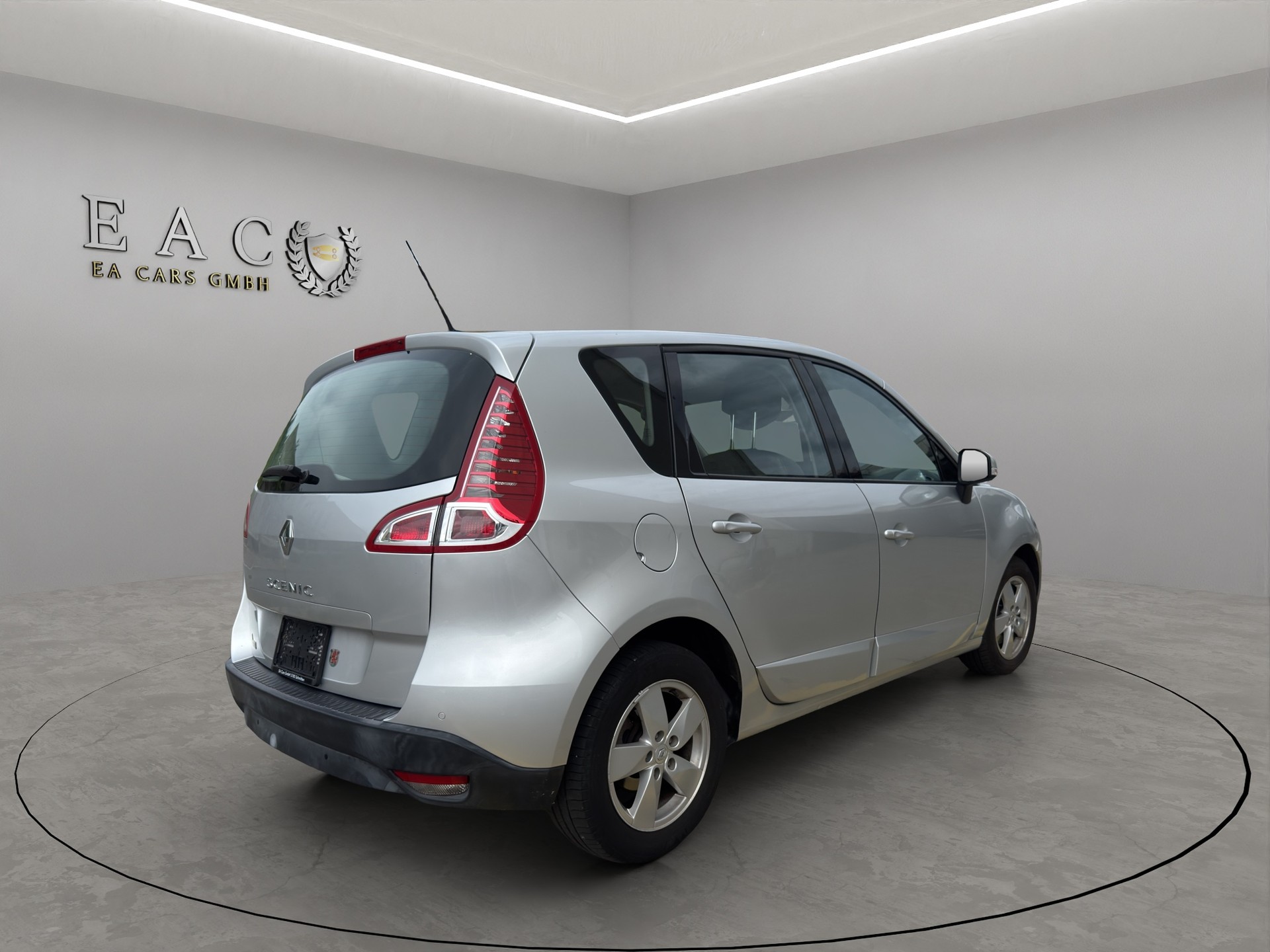 RENAULT Scénic 1.4 16V Turbo Privilège-image-4