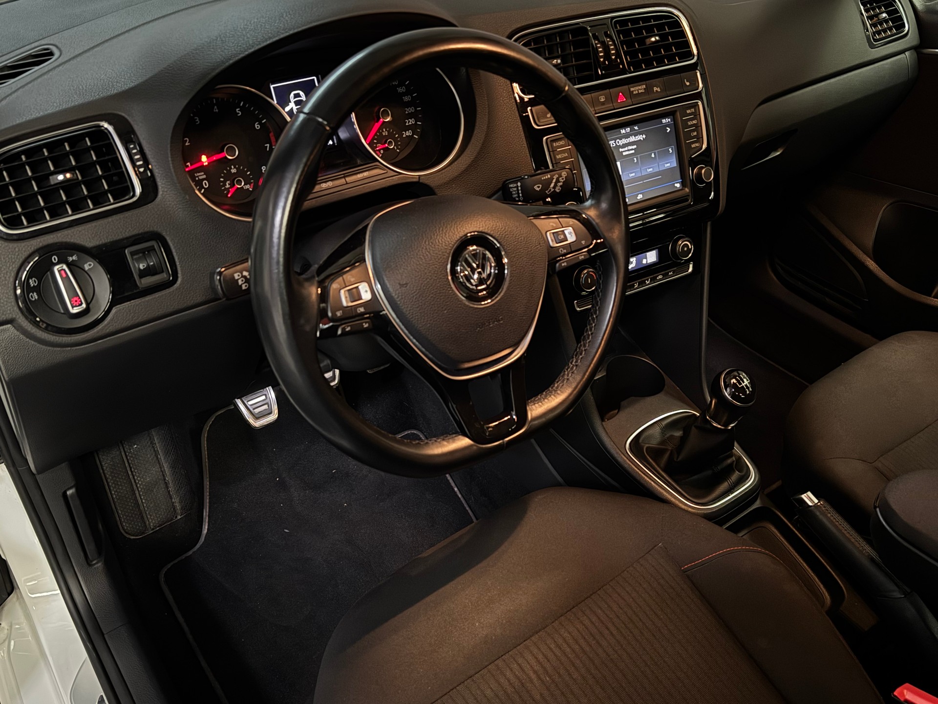 VW Polo 1.2 TSI BMT Sound-image-12