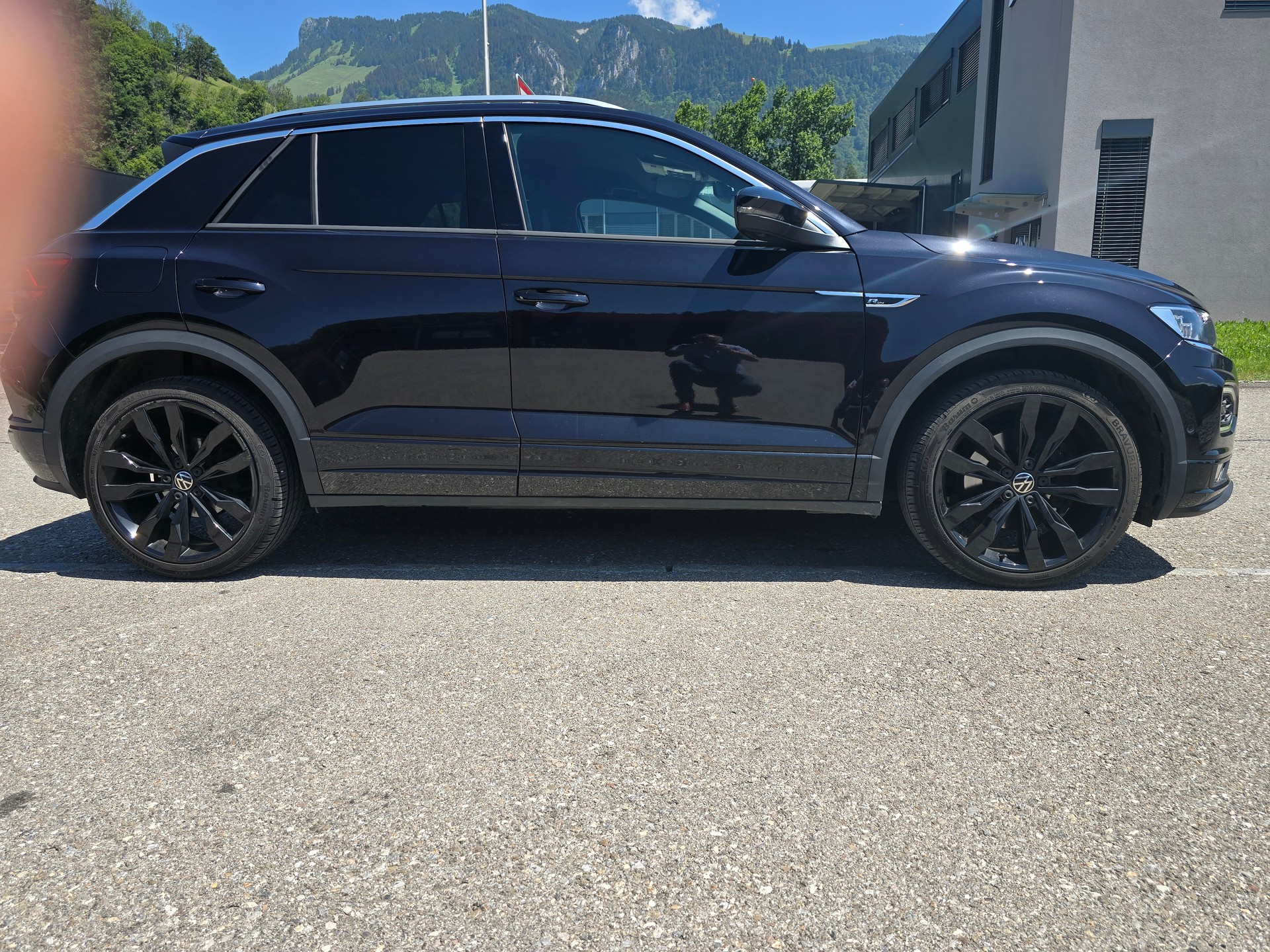VW T-Roc 2.0 TSI Sport Selection DSG 4Motion R-Line-image-2