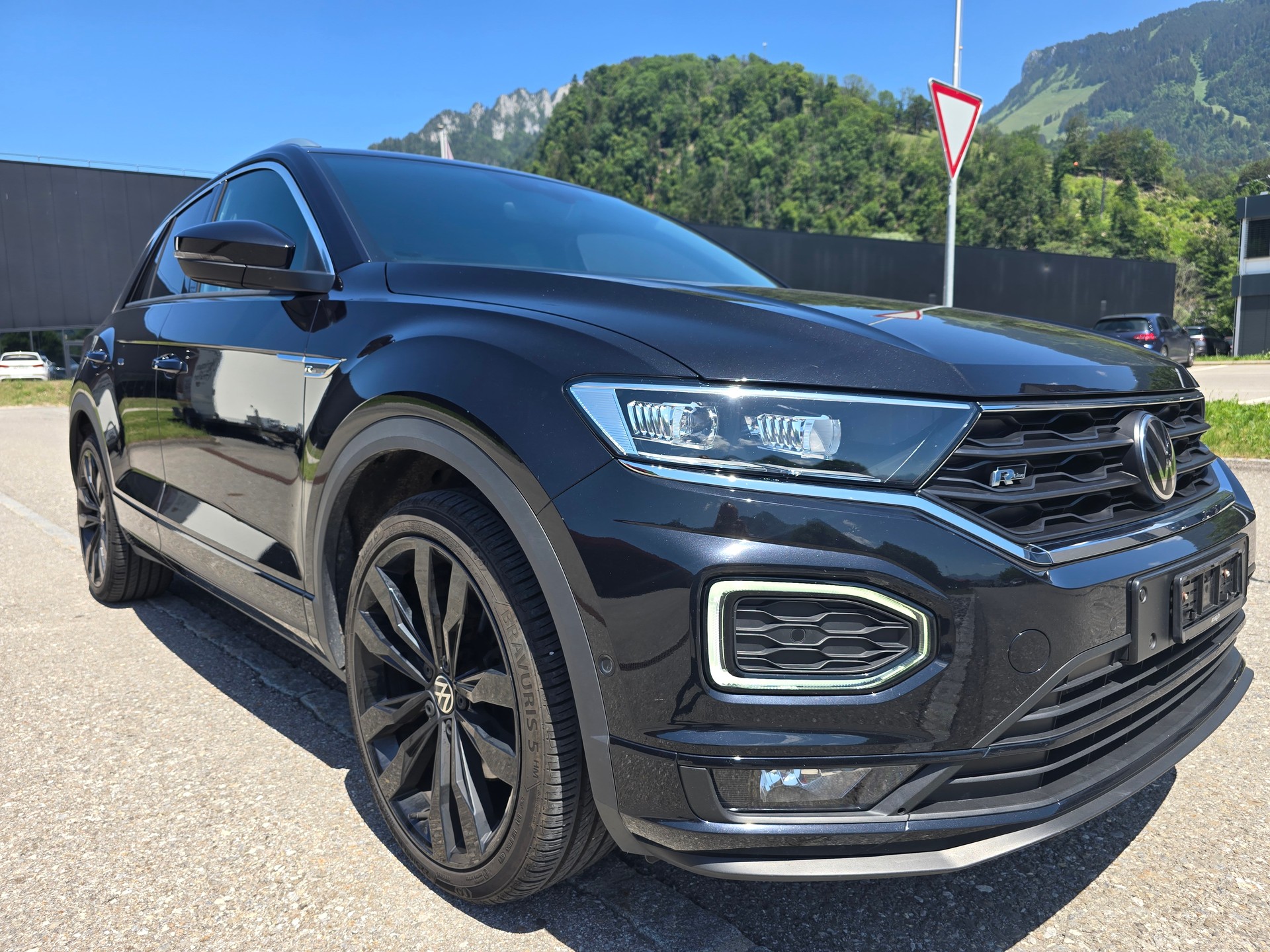VW T-Roc 2.0 TSI Sport Selection DSG 4Motion R-Line-image-1