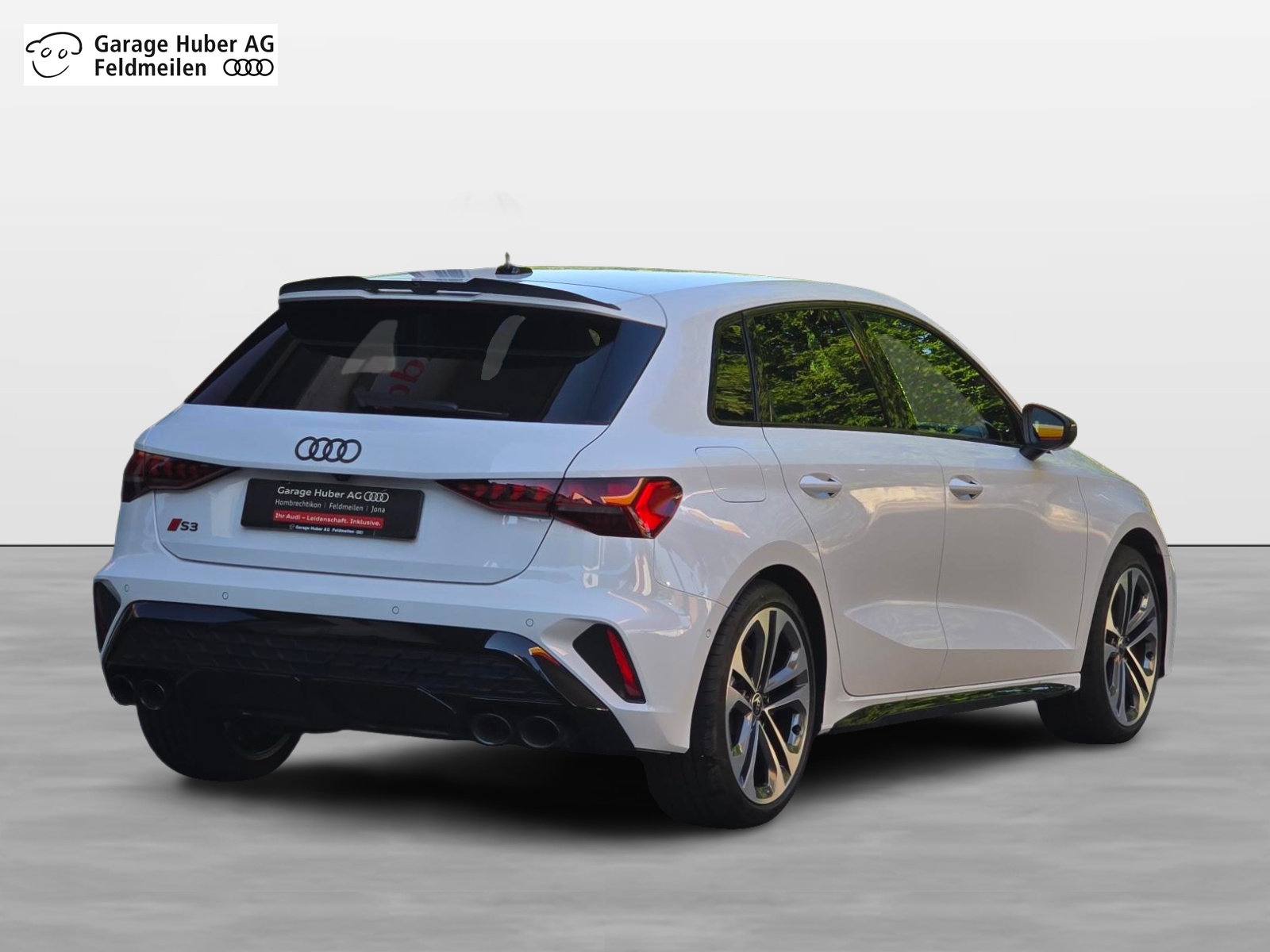 AUDI S3 Sportback TFSI quattro S-tronic-showroom-element-2