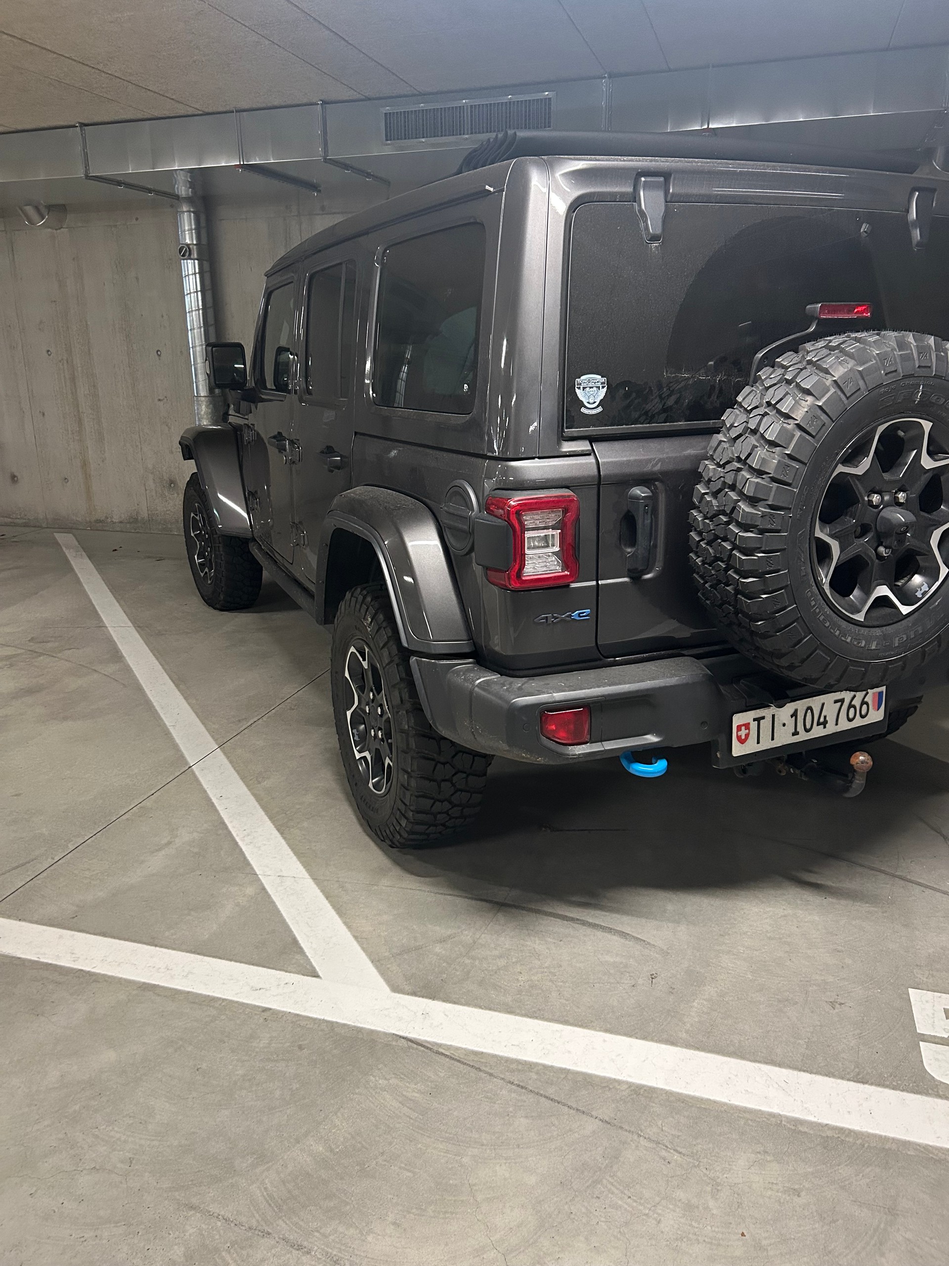 JEEP Wrangler 2.0 PHEV Unlimited Rubicon DT Automatic-image-3