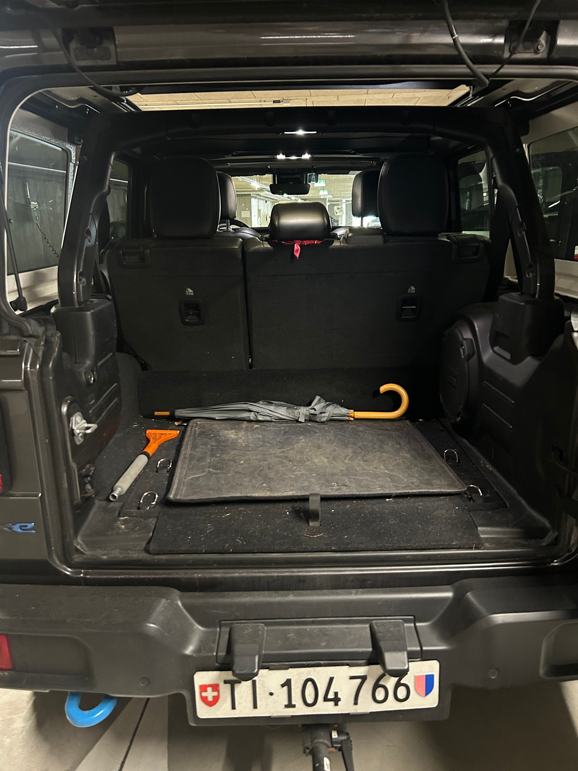 JEEP Wrangler 2.0 PHEV Unlimited Rubicon DT Automatic-image-5