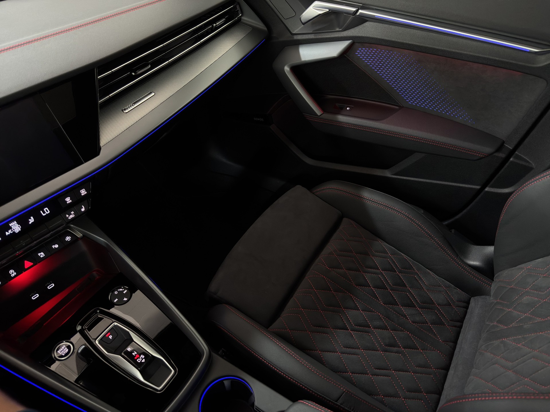AUDI A3 Sportback 30 TFSI S-Line "Pano-SONOS-Leder-Sportsitze"-image-23