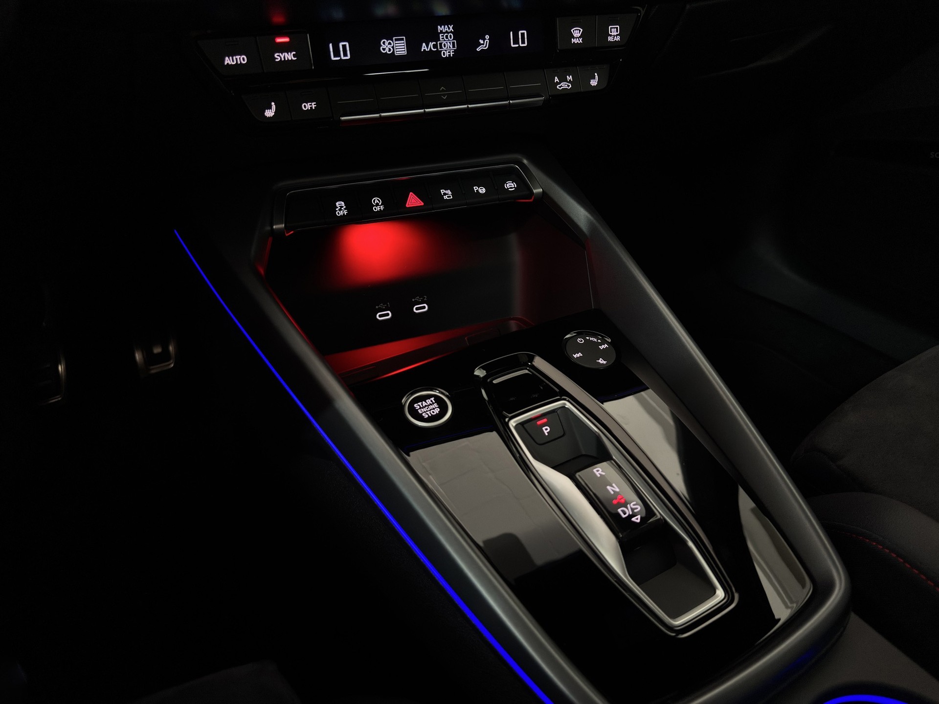 AUDI A3 Sportback 30 TFSI S-Line "Pano-SONOS-Leder-Sportsitze"-image-16