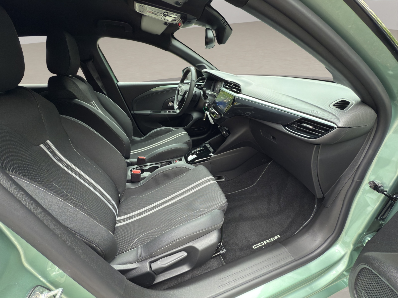 OPEL Corsa 1.2 Turbo Hybrid Sporthilfe-image-13