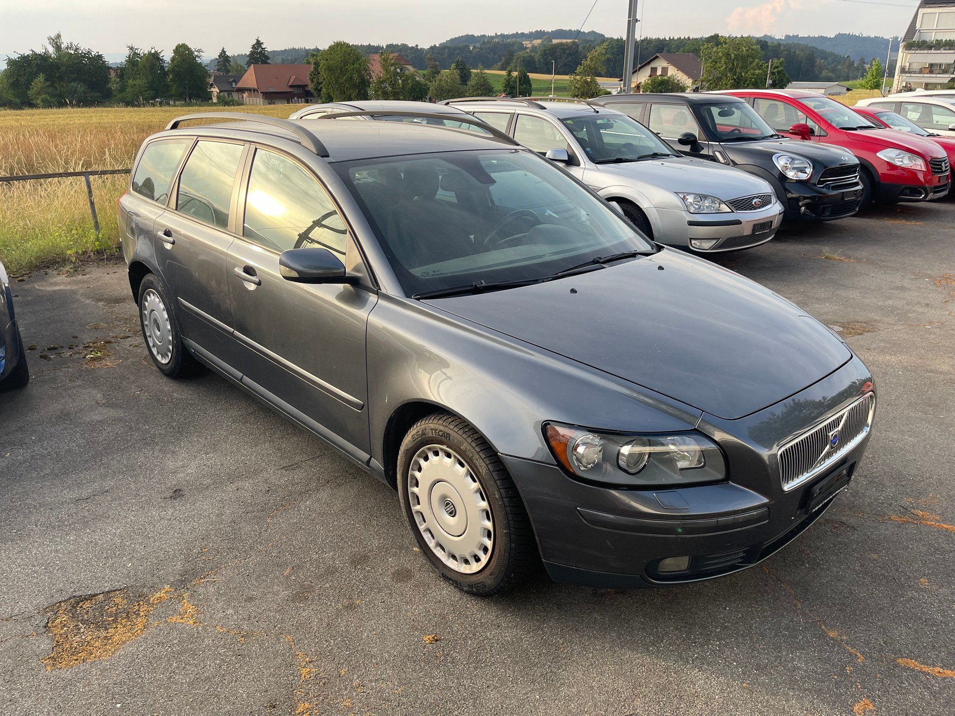 VOLVO V50 2.4 Momentum-image-1