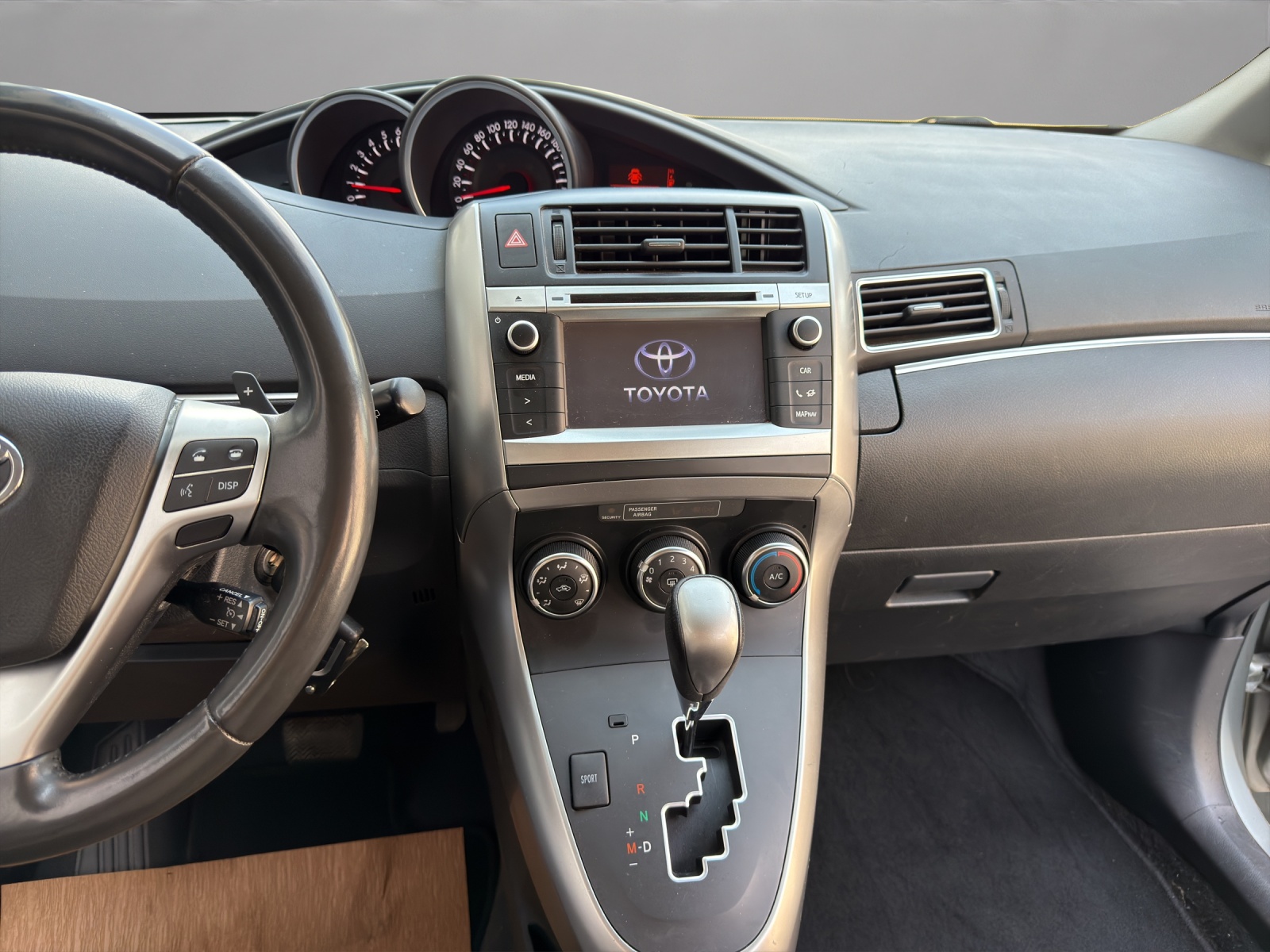 TOYOTA Verso 1.8 Luna Multidrive S-image-12
