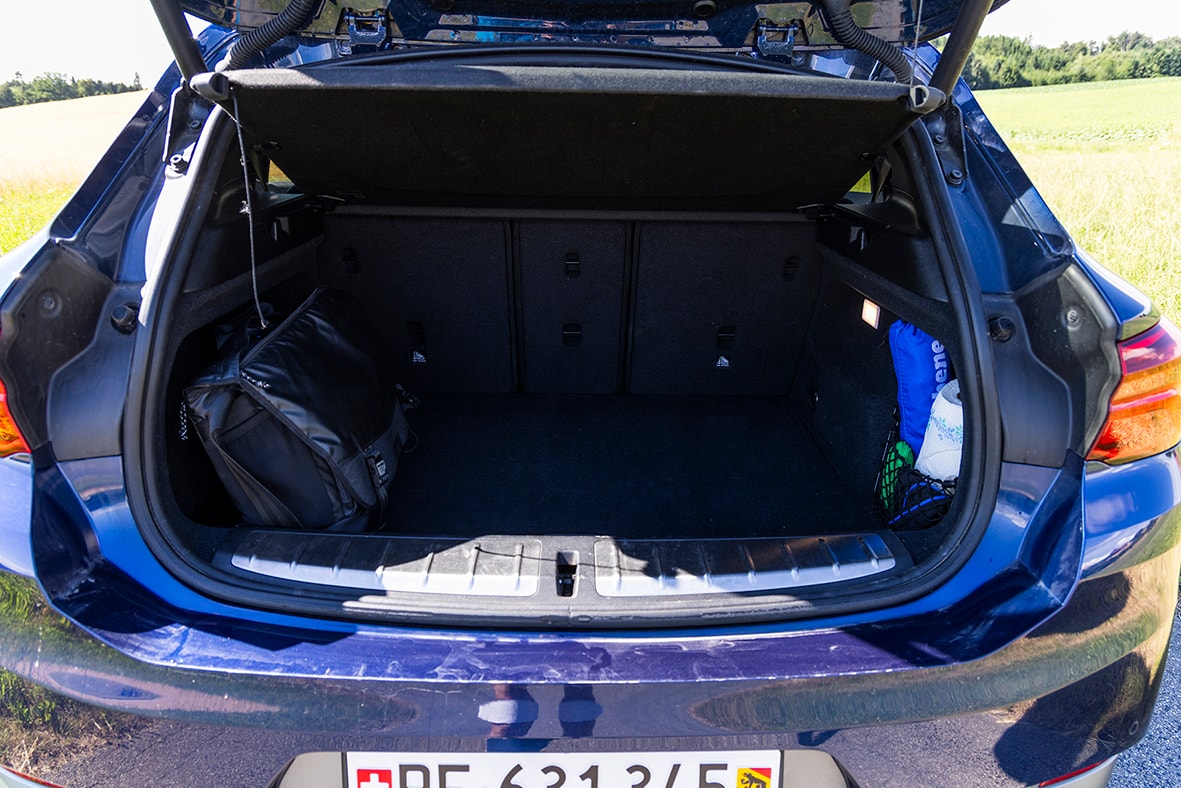BMW 20i sDrive-image-3