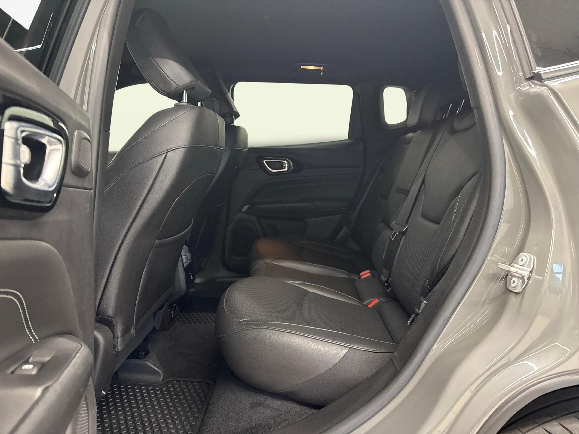 JEEP Compass 1.3 S 4xe - Ruote invernali incluse-image-11
