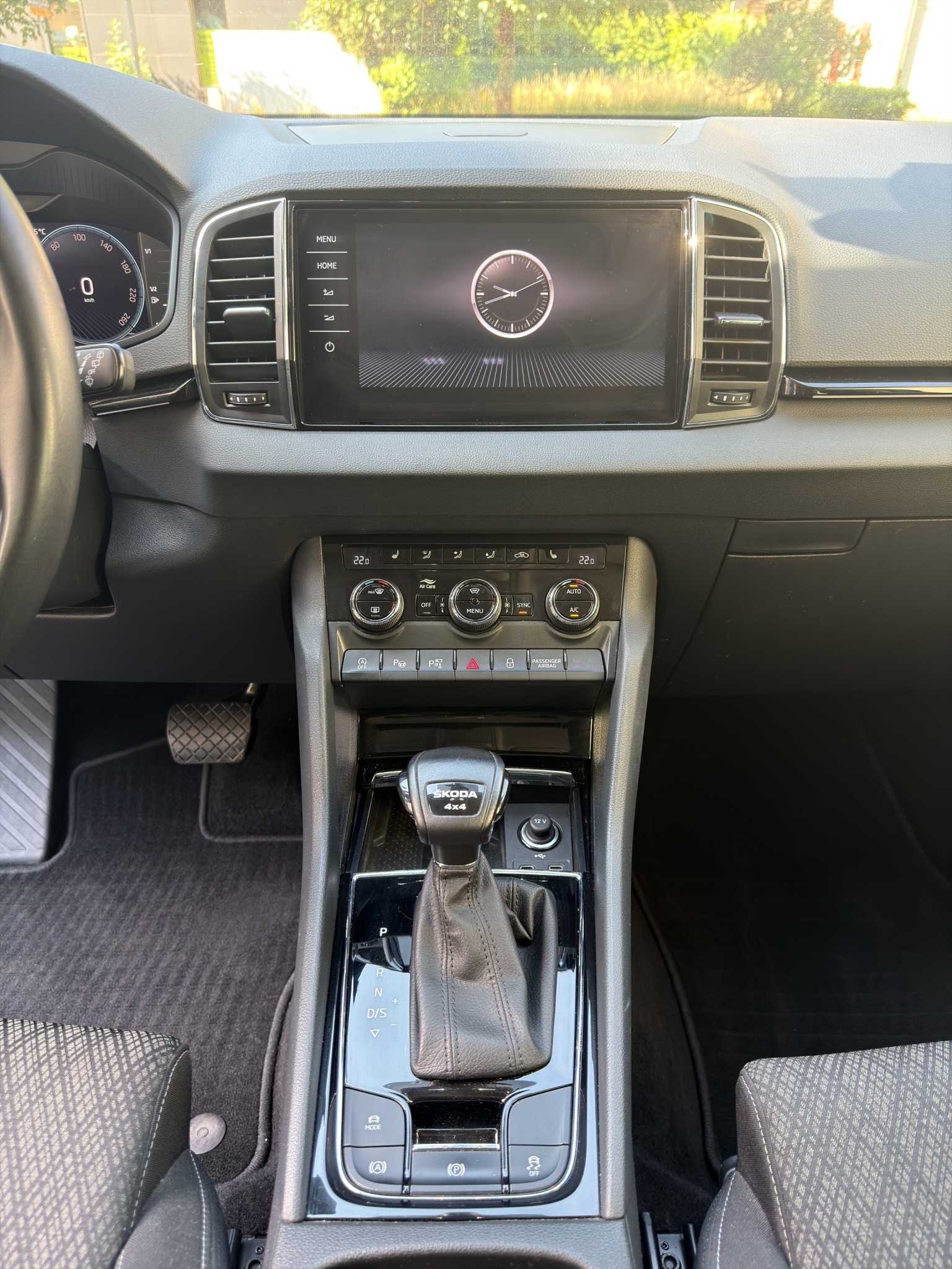 SKODA Karoq 2.0 TDI CR Ambition 4x4 DSG-image-11