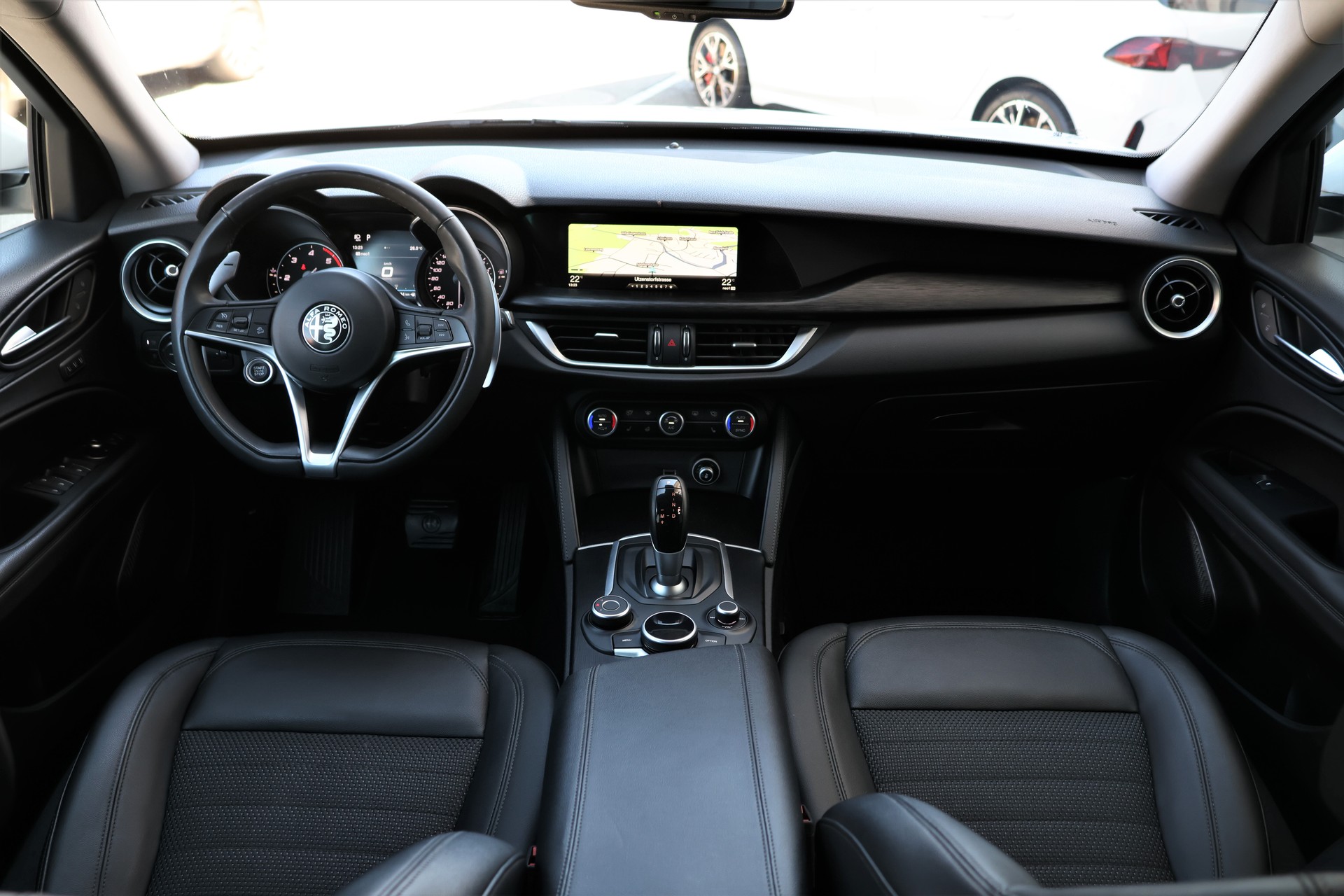 ALFA ROMEO Stelvio 2.2 JTDM Super Q4 Automatic (CH)-image-14