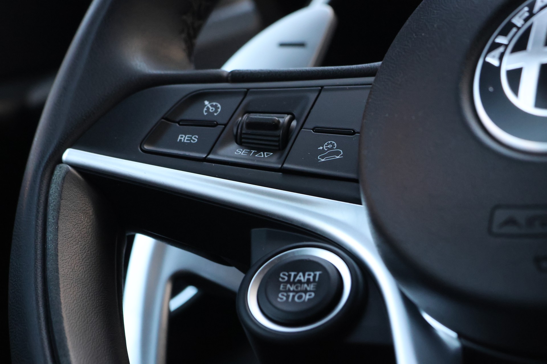 ALFA ROMEO Stelvio 2.2 JTDM Super Q4 Automatic (CH)-image-15