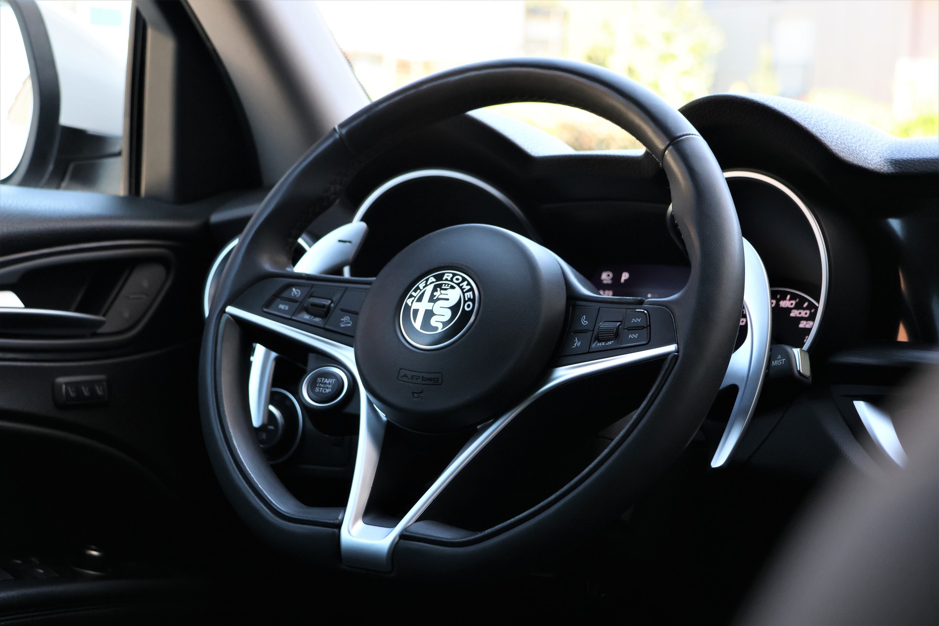 ALFA ROMEO Stelvio 2.2 JTDM Super Q4 Automatic (CH)-image-13