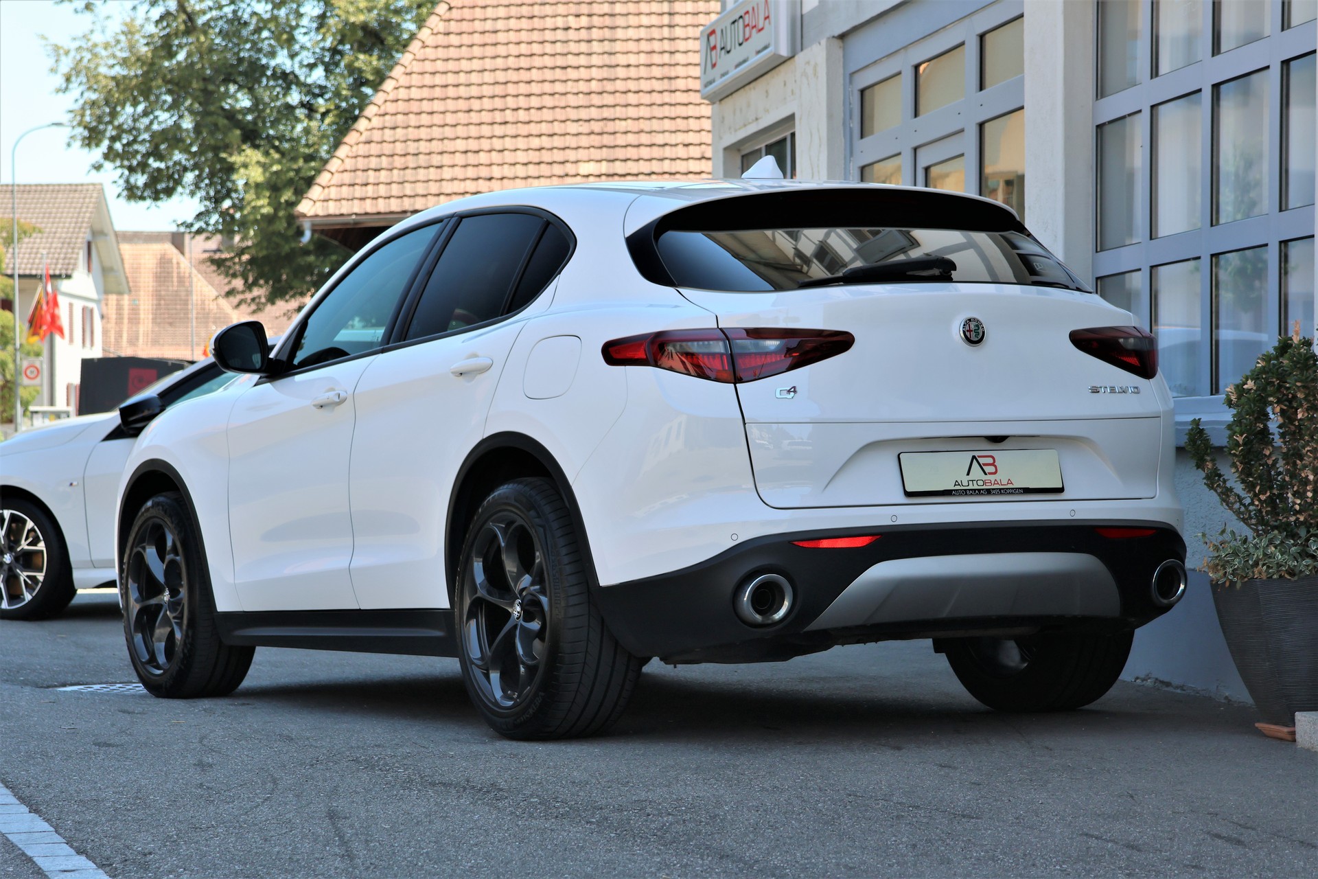 ALFA ROMEO Stelvio 2.2 JTDM Super Q4 Automatic (CH)-image-2