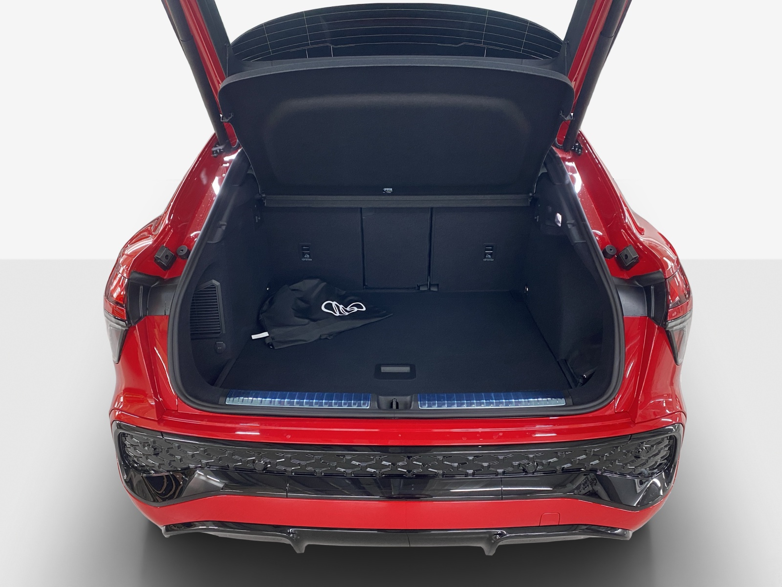 AUDI Q3 Sportback e-hybrid 200 kW S tronig-image-12