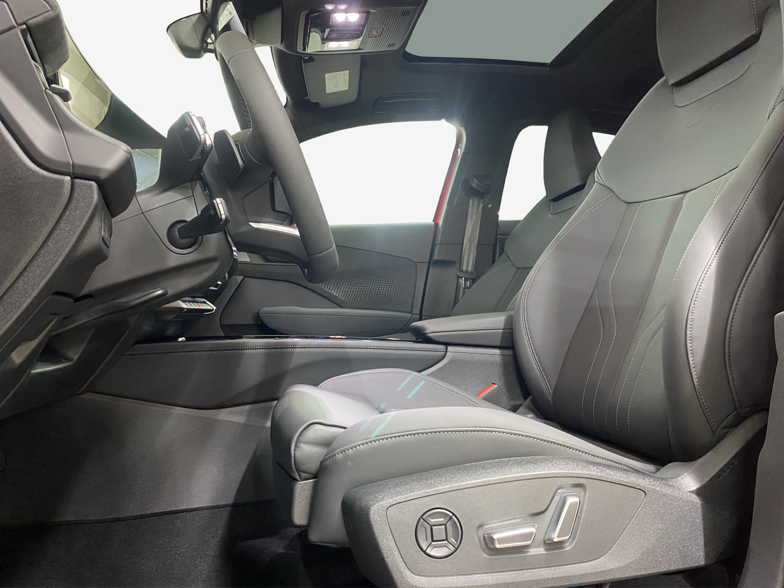 AUDI Q3 Sportback e-hybrid 200 kW S tronig-image-7