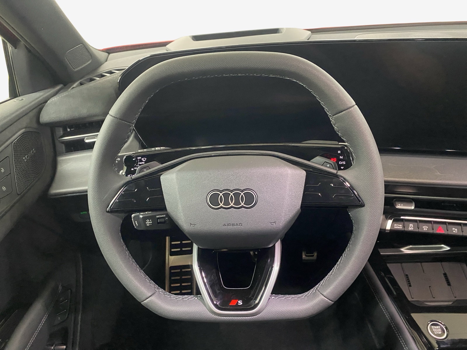 AUDI Q3 Sportback e-hybrid 200 kW S tronig-image-9