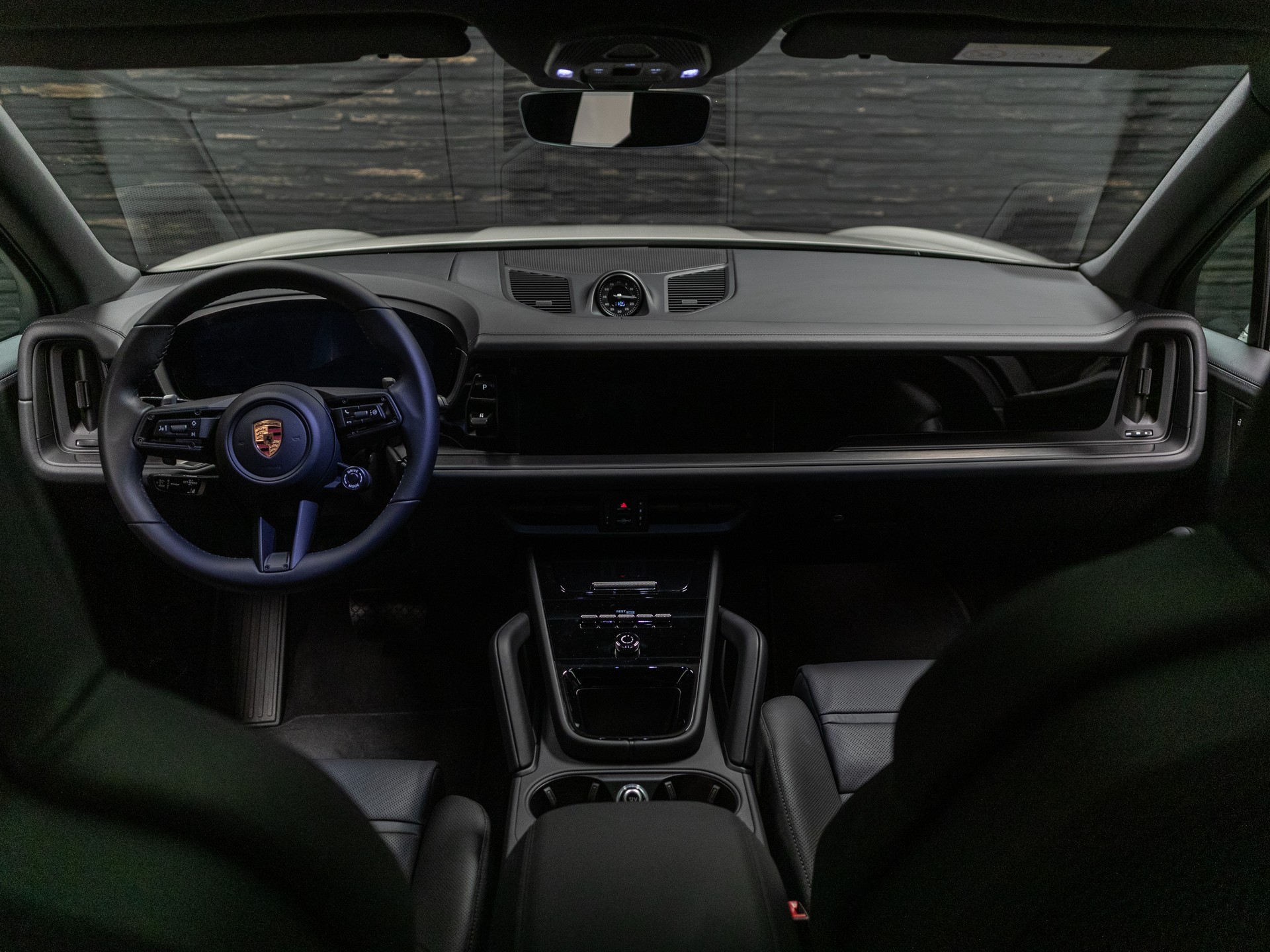 PORSCHE Cayenne Black Edition Tiptronic-image-16