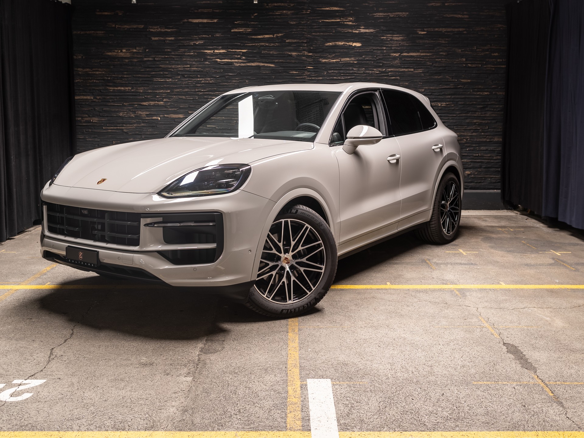 PORSCHE Cayenne Black Edition Tiptronic-image-31