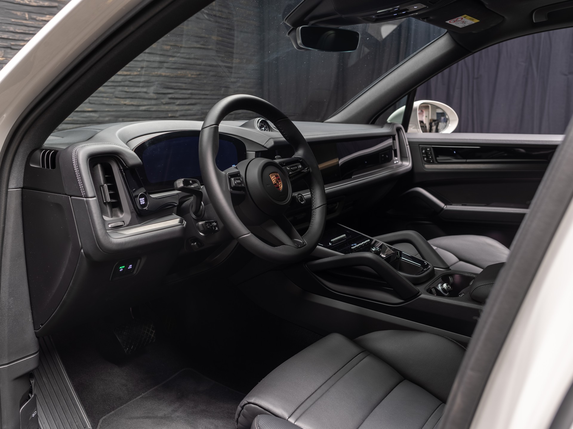 PORSCHE Cayenne Black Edition Tiptronic-image-30