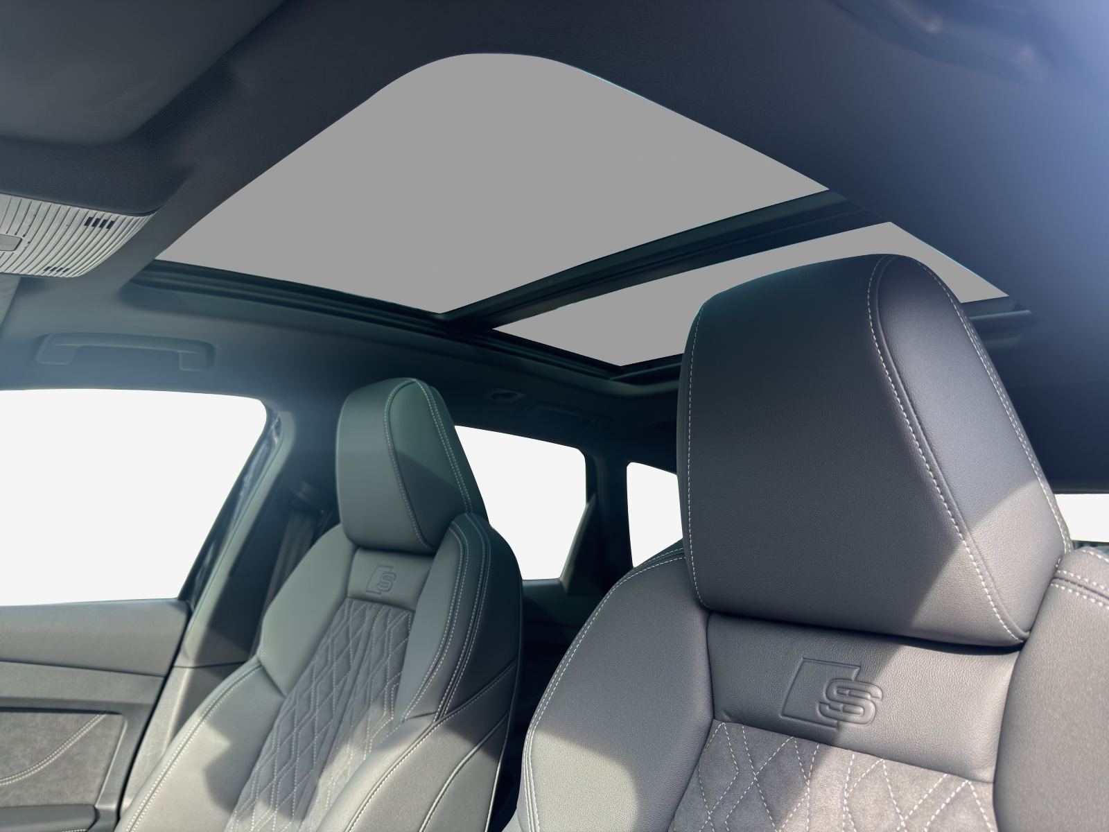 AUDI Q4 e-tron SUV quattro performance-image-13