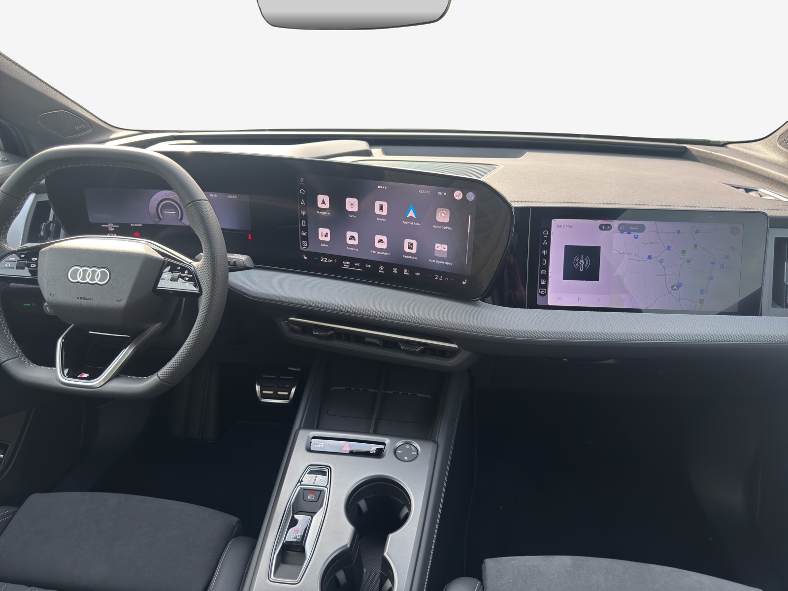 AUDI Q4 e-tron SUV quattro performance-image-8