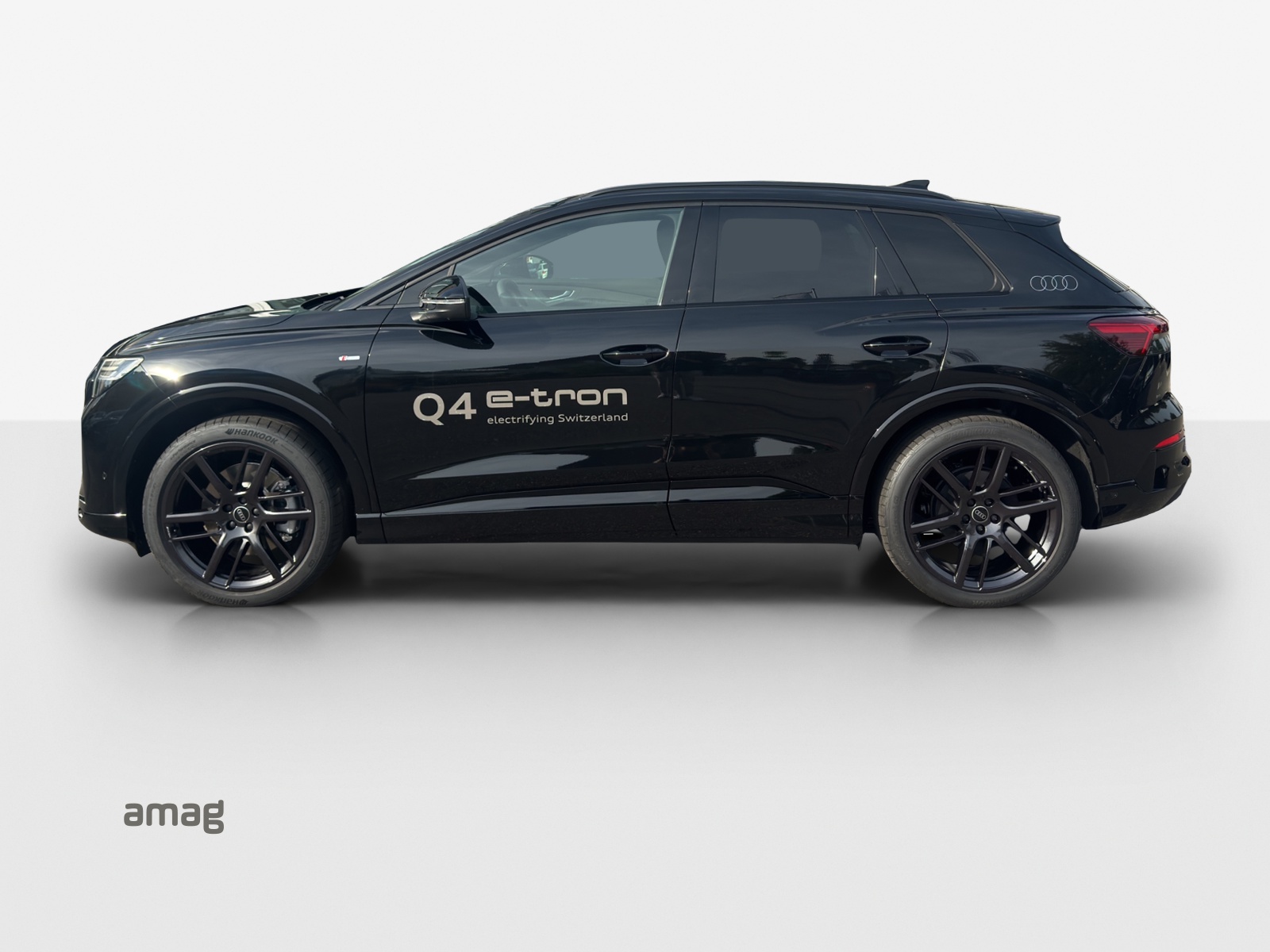 AUDI Q4 e-tron SUV quattro performance-image-1