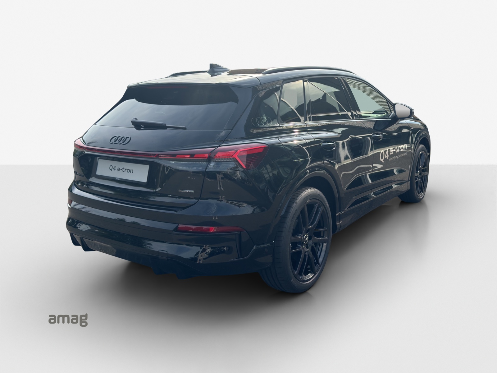 AUDI Q4 e-tron SUV quattro performance-image-4