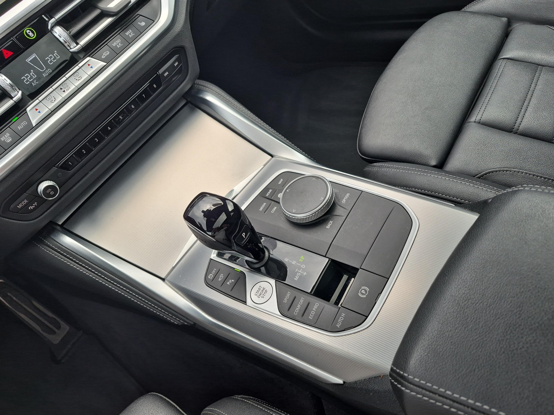 BMW 420d xDrive SAG Gran Coupé / Jetzt mit attraktivem 1.99% Leasing-image-15