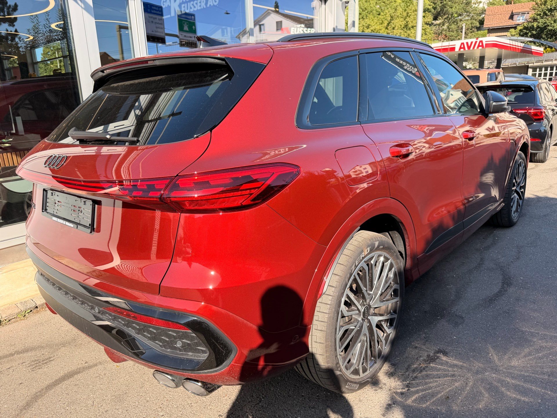 AUDI SQ5 3.0 TFSI QUATTRO 367 PS *** TRAUM IN GRENADINEROT ***-showroom-element-3