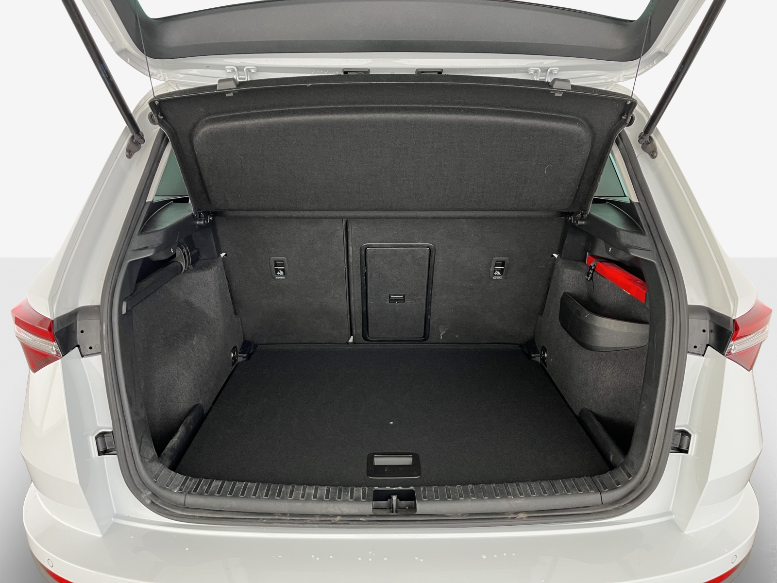 SKODA Karoq 2.0 TDI CR Selection 4x4 DSG-image-12