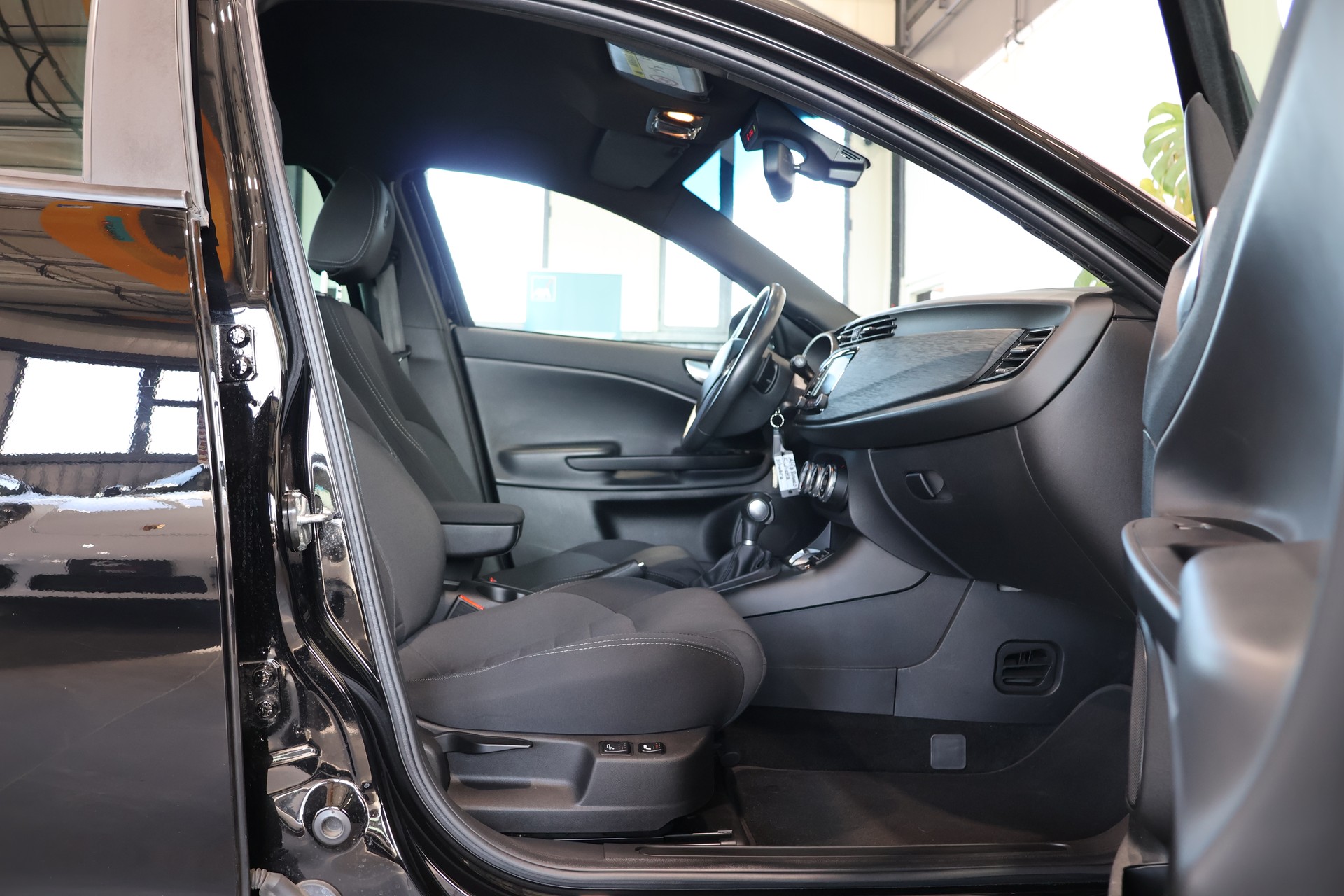 ALFA ROMEO Giulietta 1.4 MultiAir Super TCT-image-12