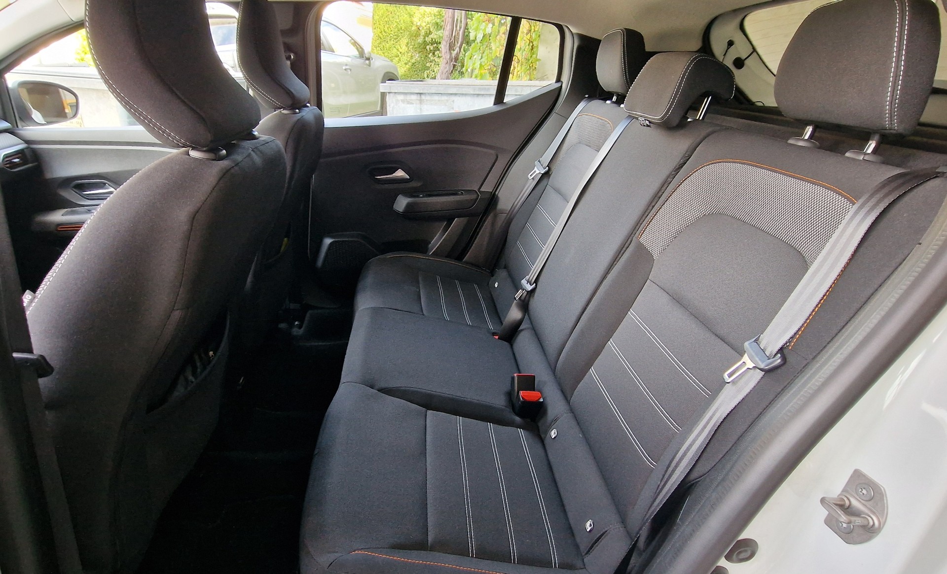 DACIA Sandero Stepway TCe 90 Comfort, 1 J. Garantie-image-7