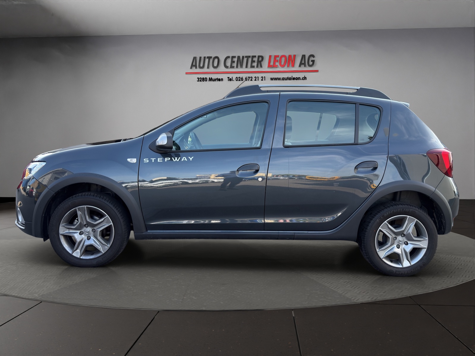 DACIA Sandero Tce 90 Stepway Automatic-showroom-element-2