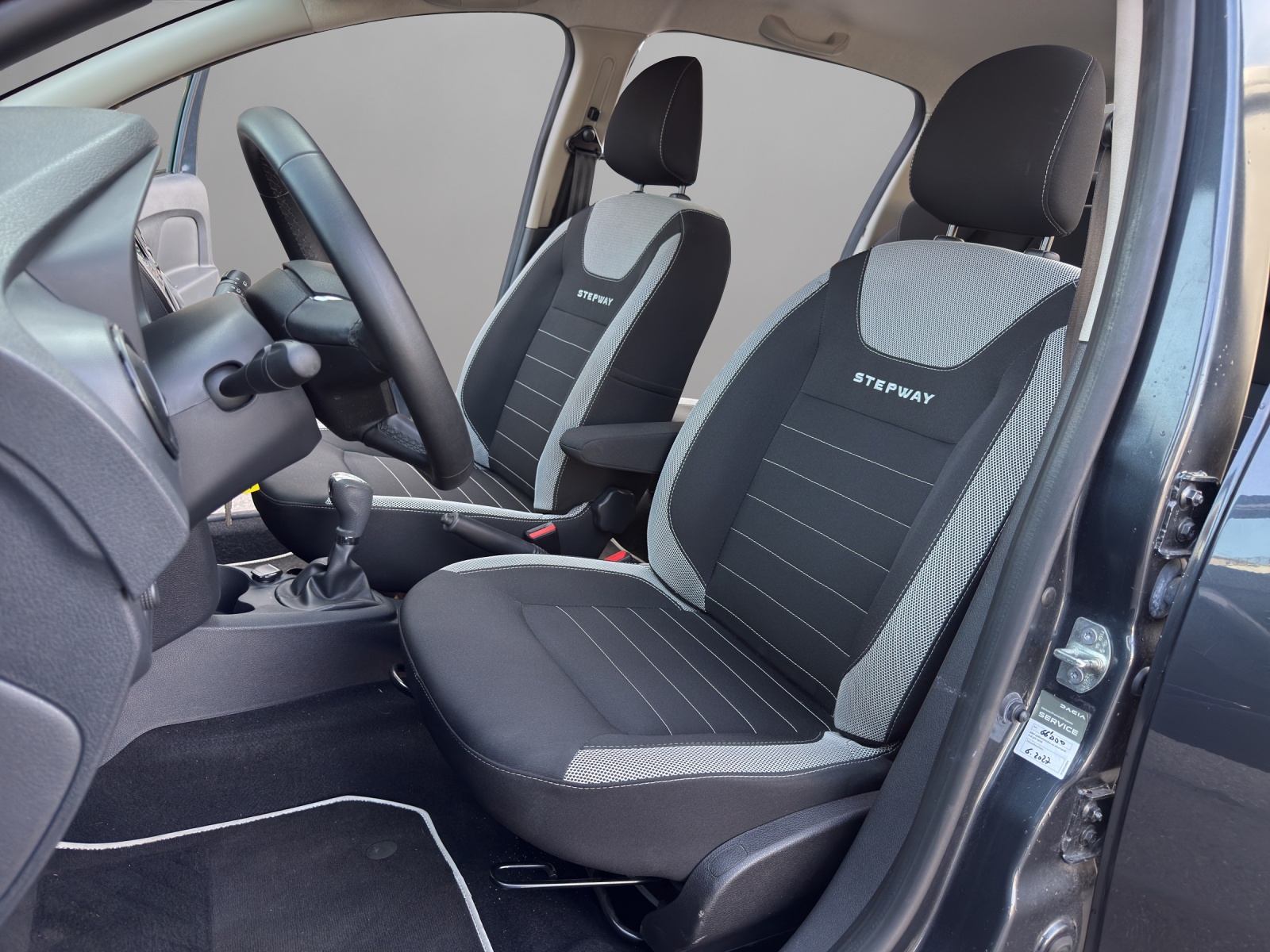 DACIA Sandero Tce 90 Stepway Automatic-image-8