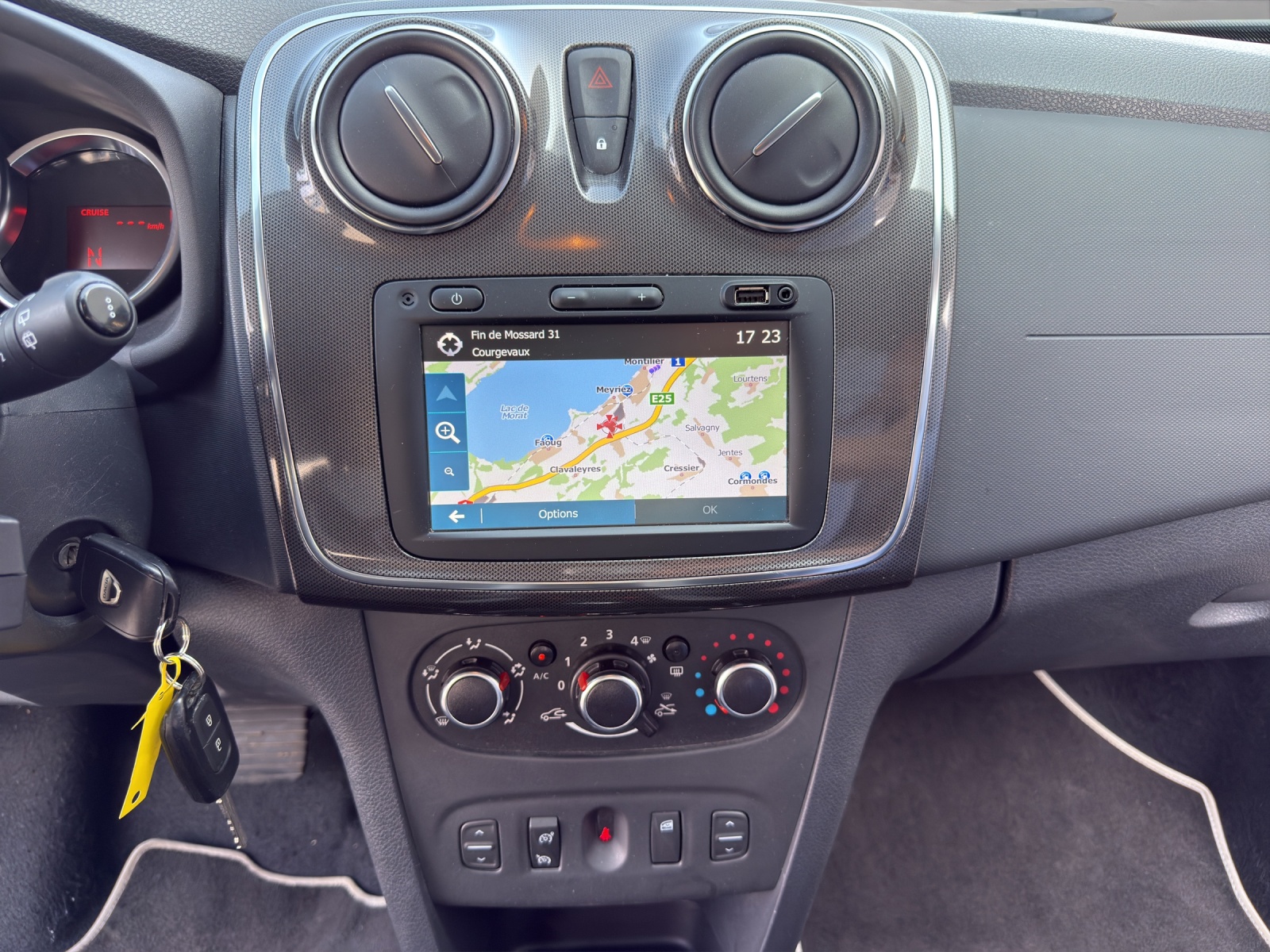 DACIA Sandero Tce 90 Stepway Automatic-image-14
